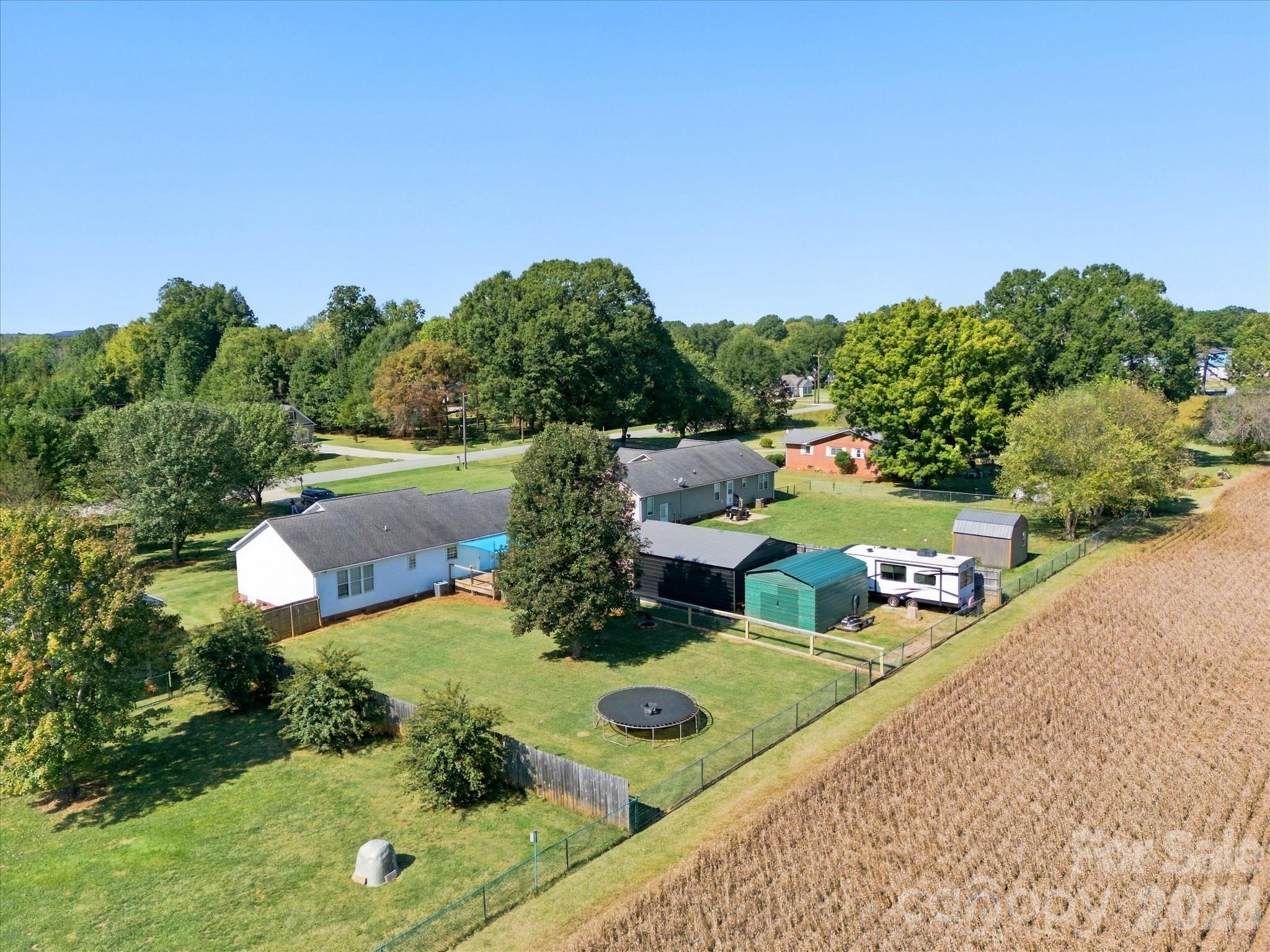 7580 Woodleaf Road Property Photo 29