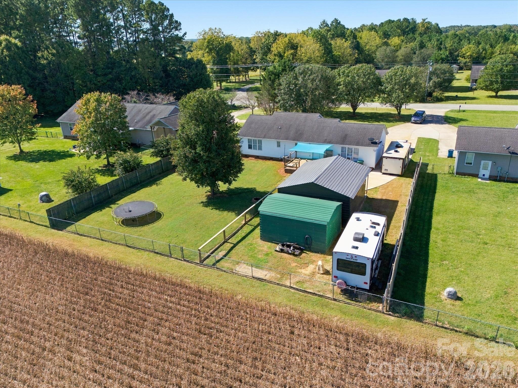 7580 Woodleaf Road Property Photo 30