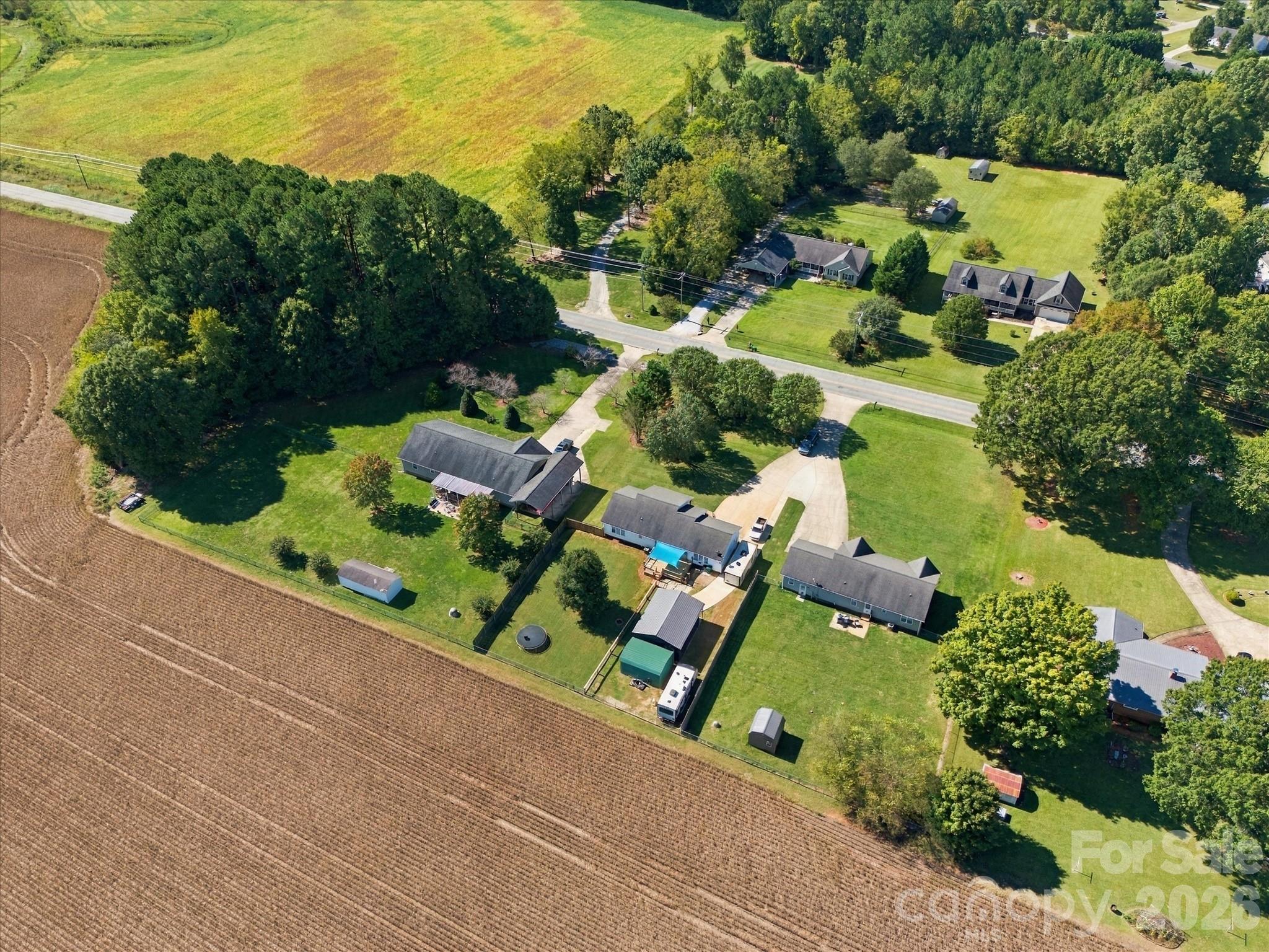 7580 Woodleaf Road Property Photo 31