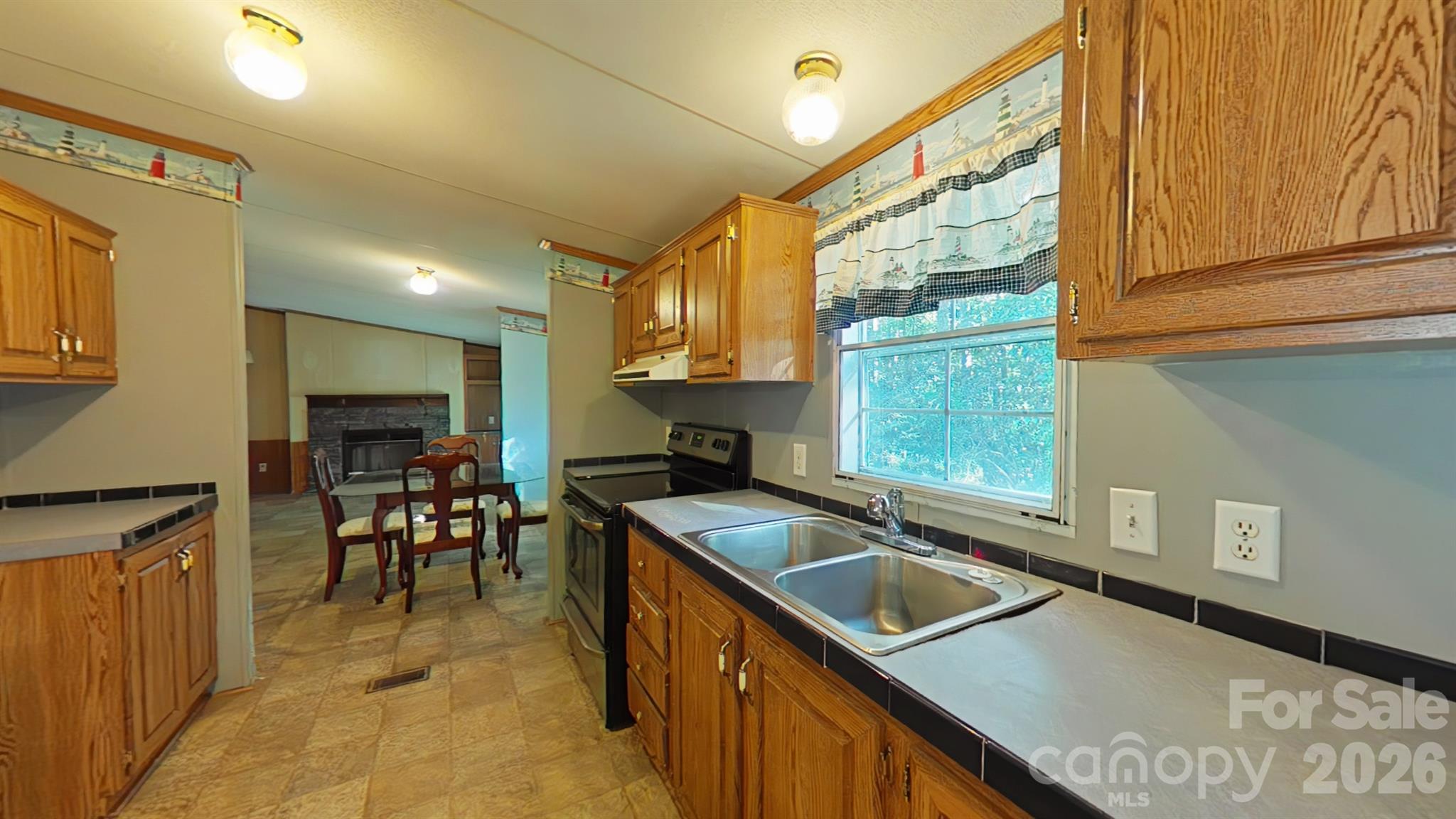 1700 Windsong Forest Road Property Photo 5