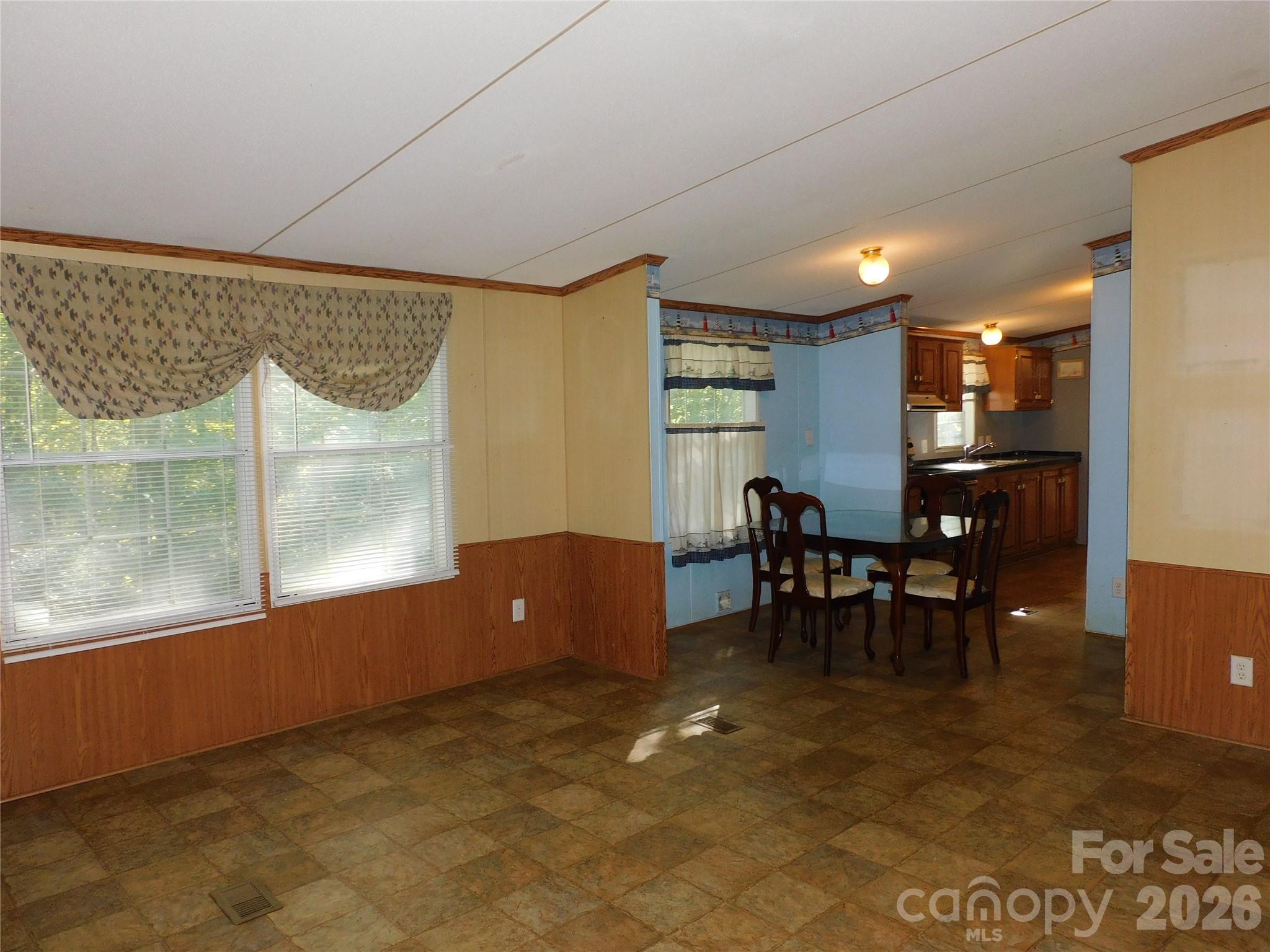 1700 Windsong Forest Road Property Photo 9