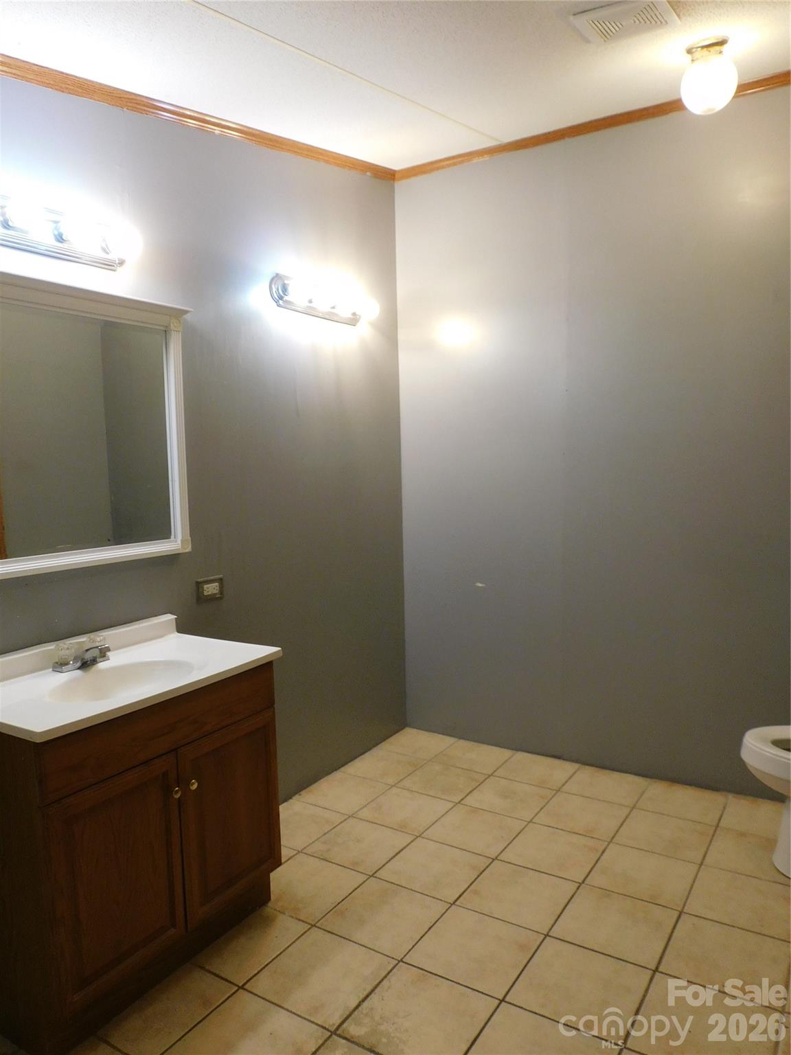 1700 Windsong Forest Road Property Photo 15