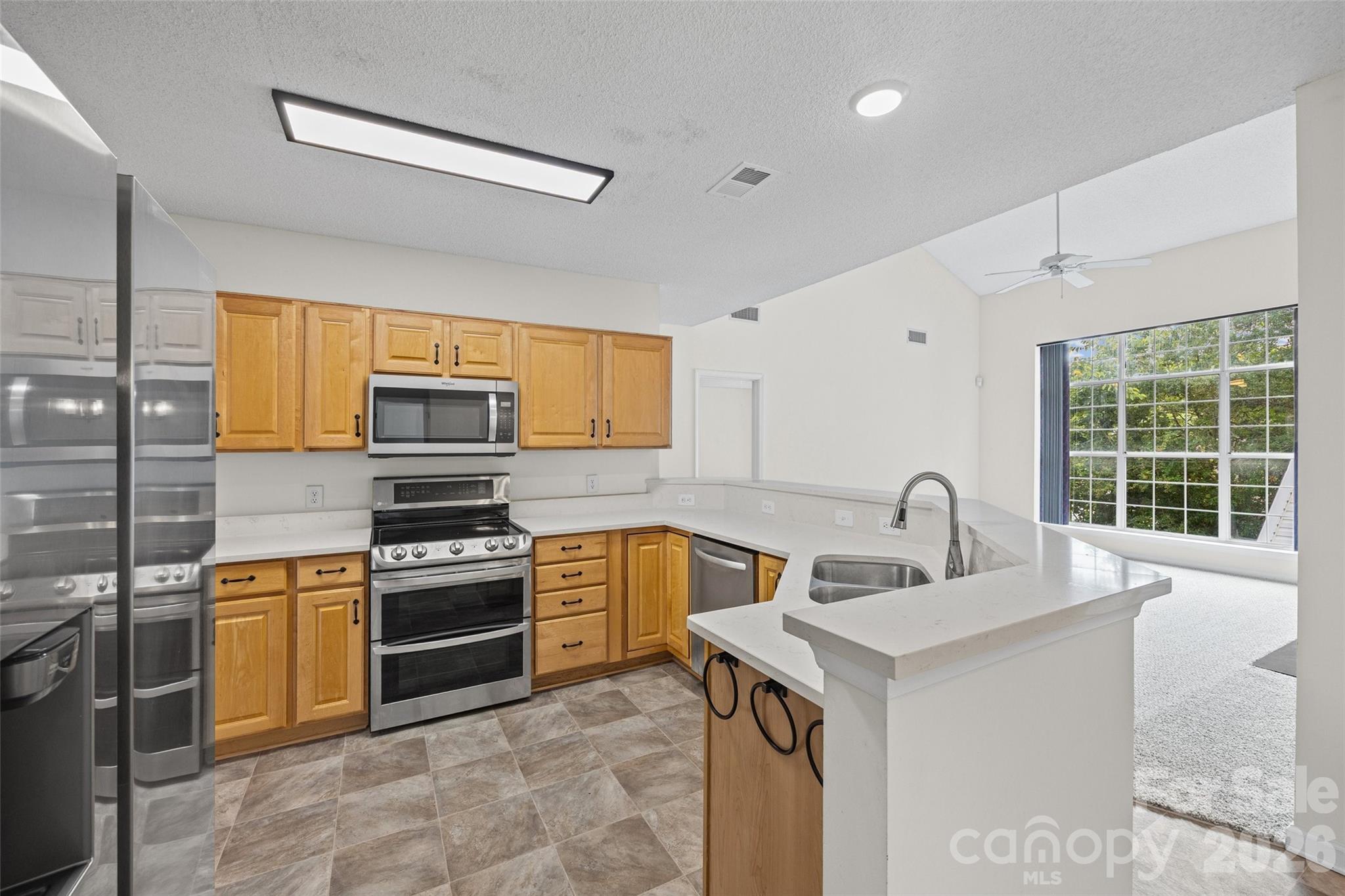 105 Lyman Oak Court Property Photo 7