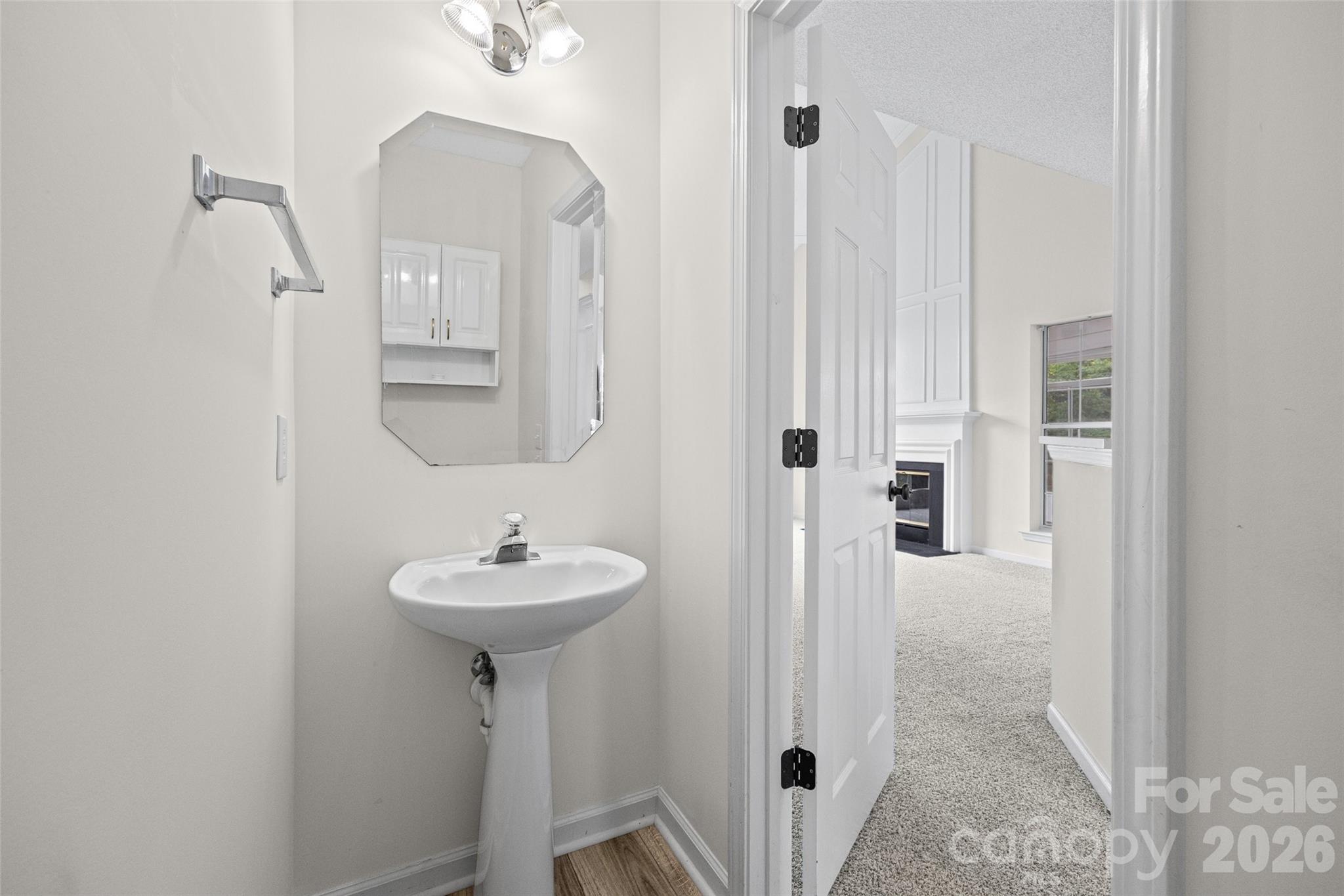 105 Lyman Oak Court Property Photo 18