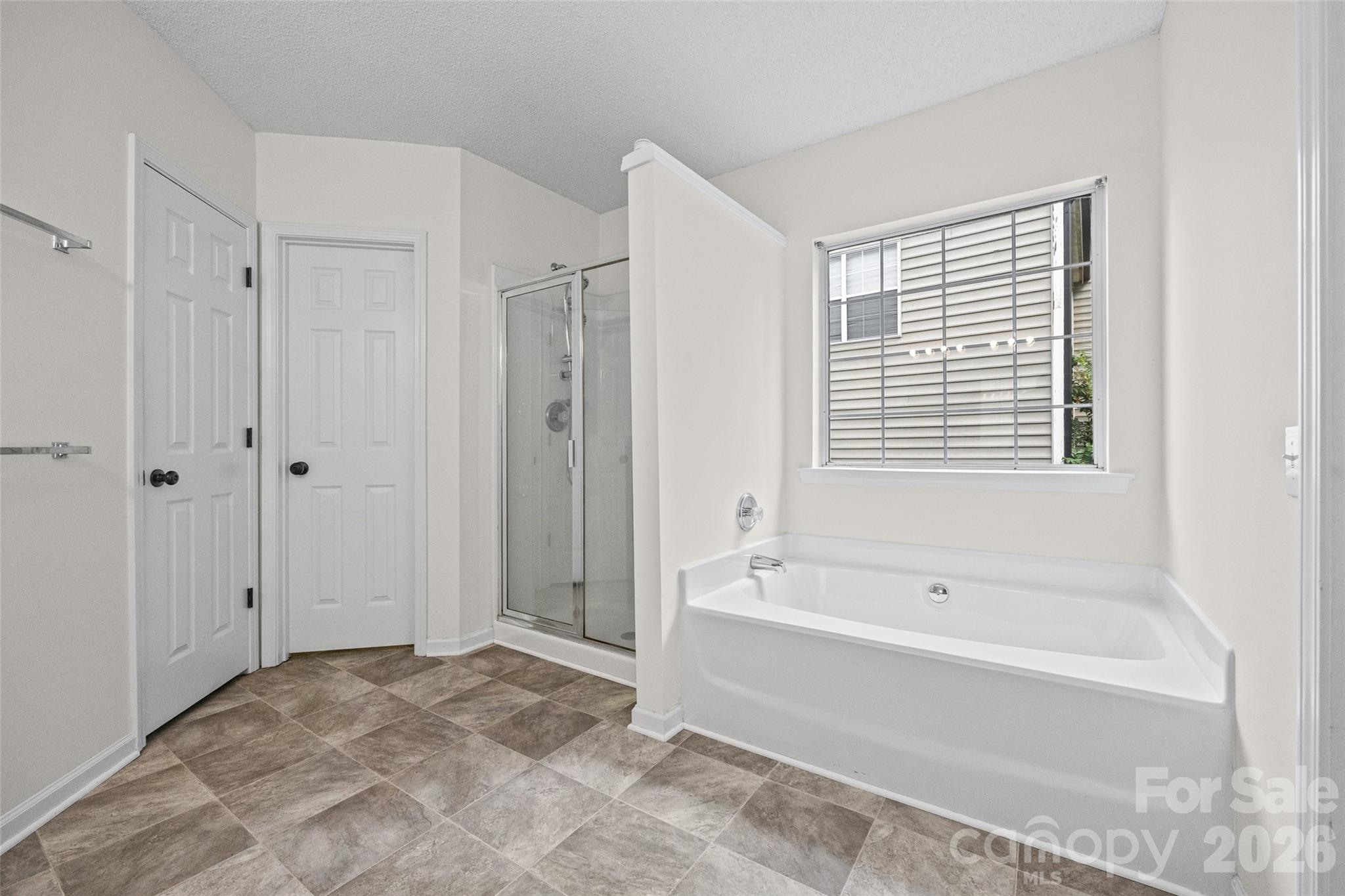 105 Lyman Oak Court Property Photo 27
