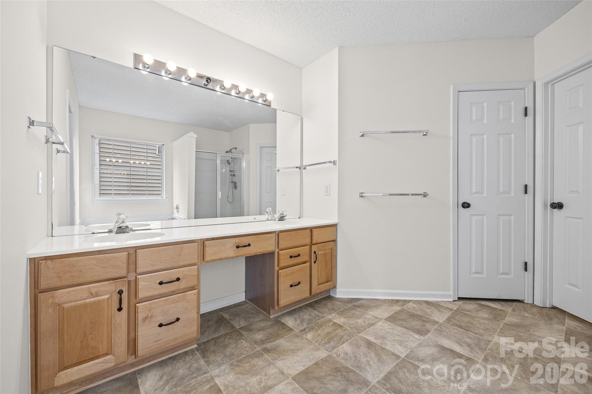 105 Lyman Oak Court Property Photo 28