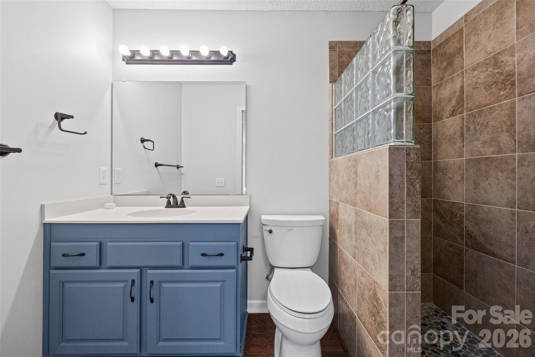 105 Lyman Oak Court Property Photo 34