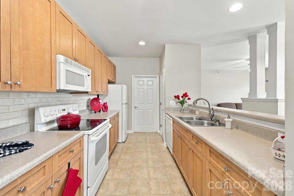 3805 Balsam Street 122 Property Photo 13