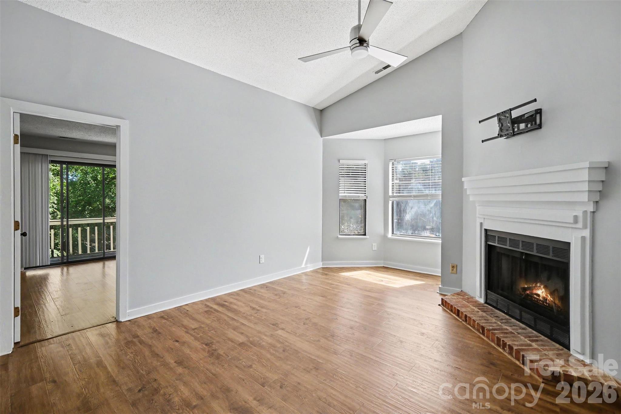 4130 Charlotte Highway L Property Photo 5