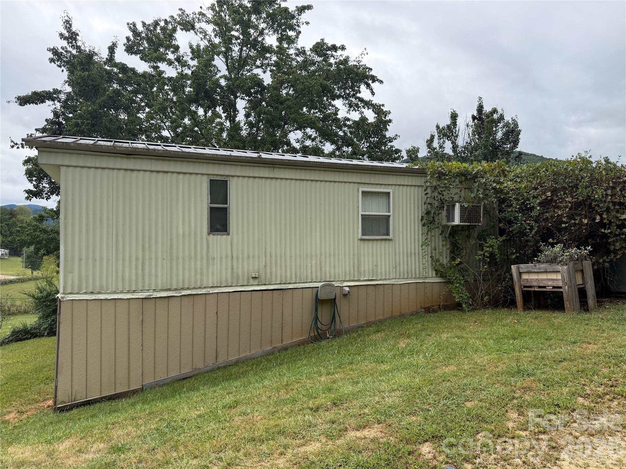 418 Green Valley Road Property Photo 8