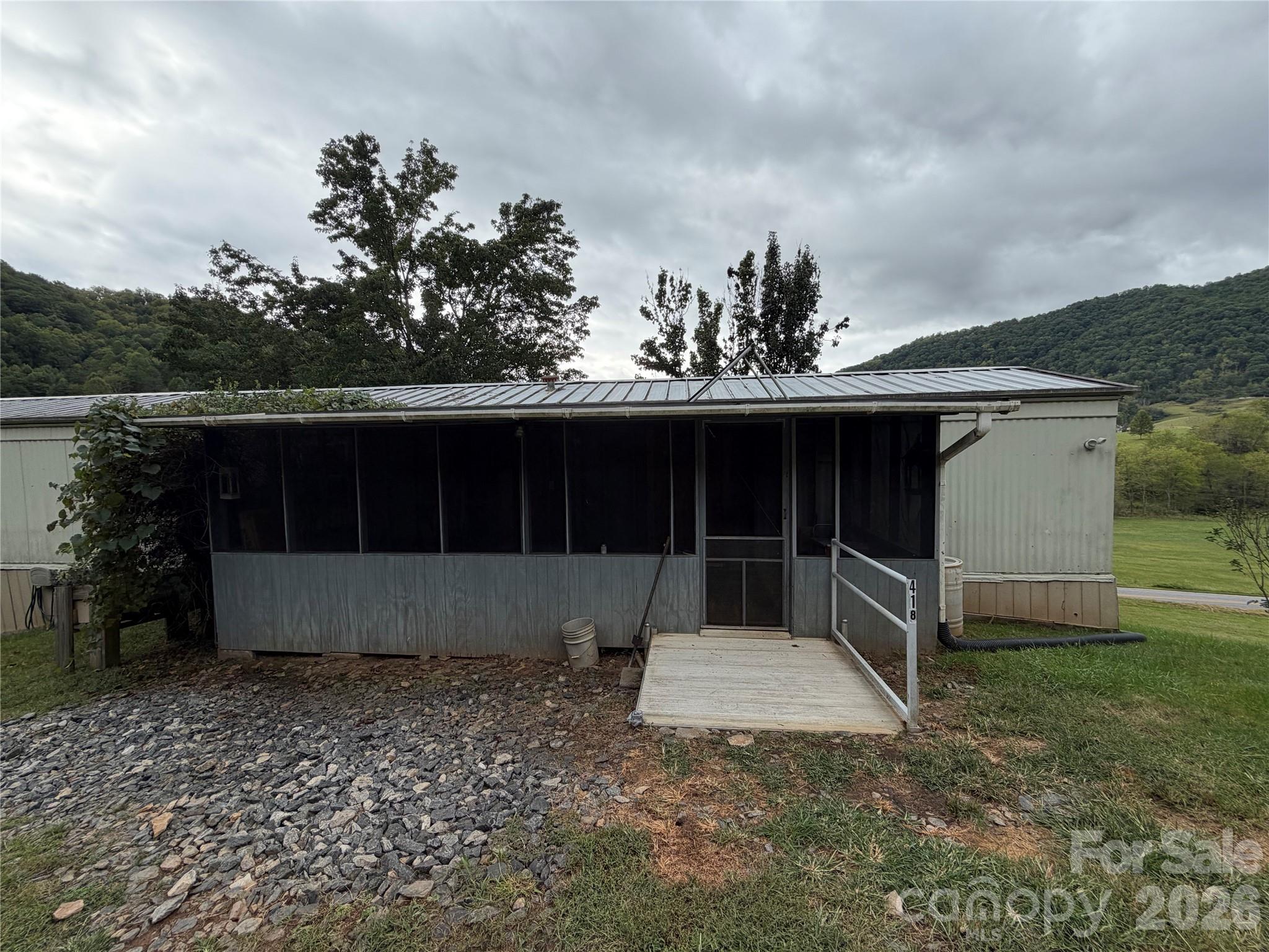 418 Green Valley Road Property Photo 25