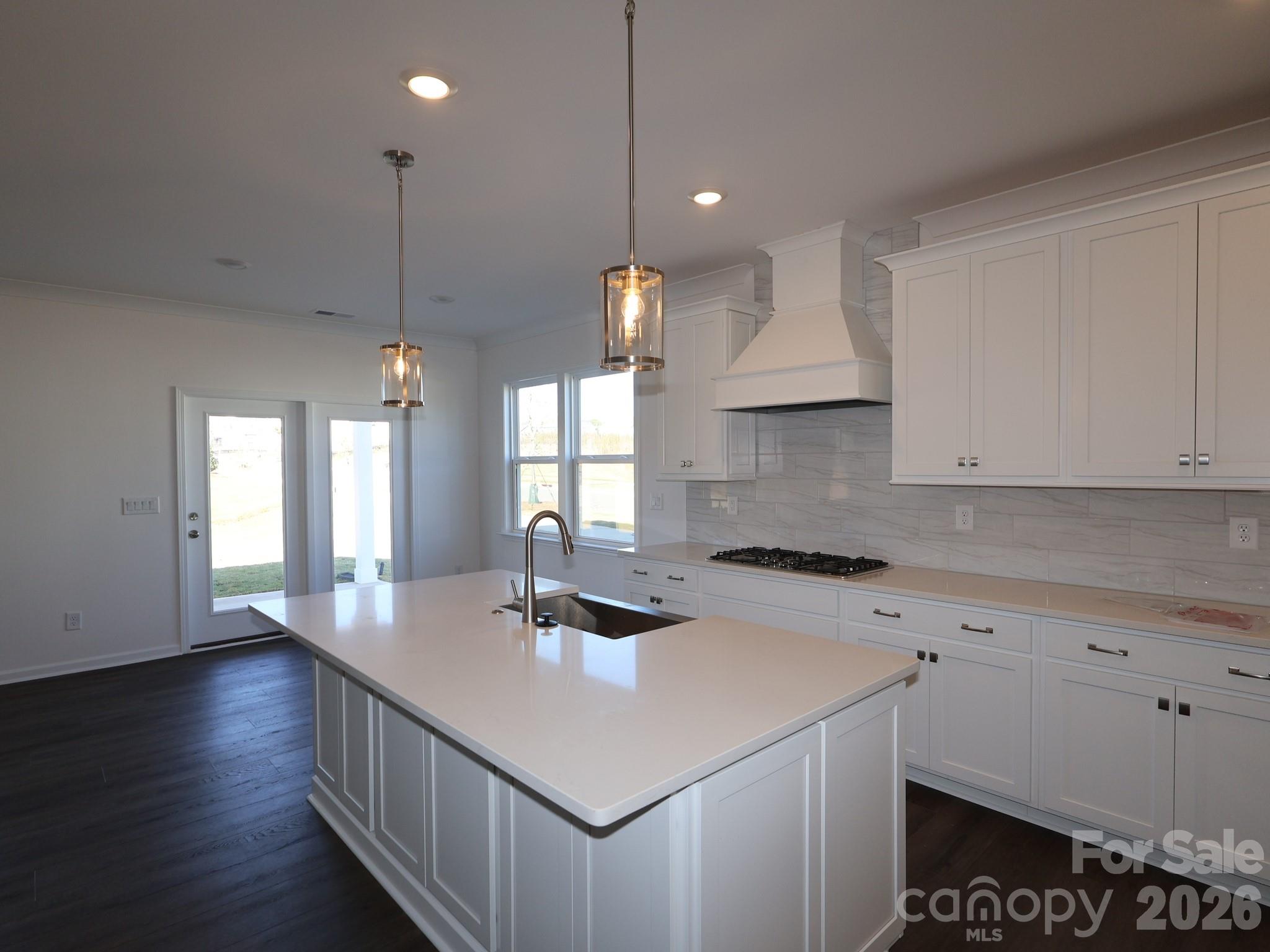 7204 Helmans Drive Property Photo 7