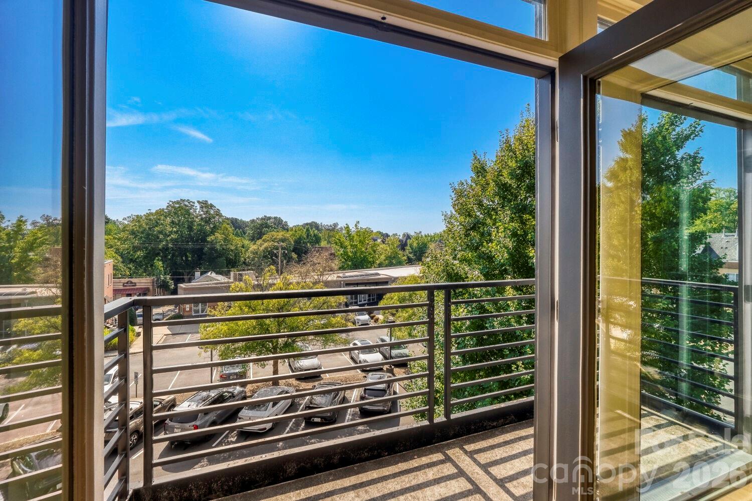 812 Cotton Gin Alley Property Photo 1