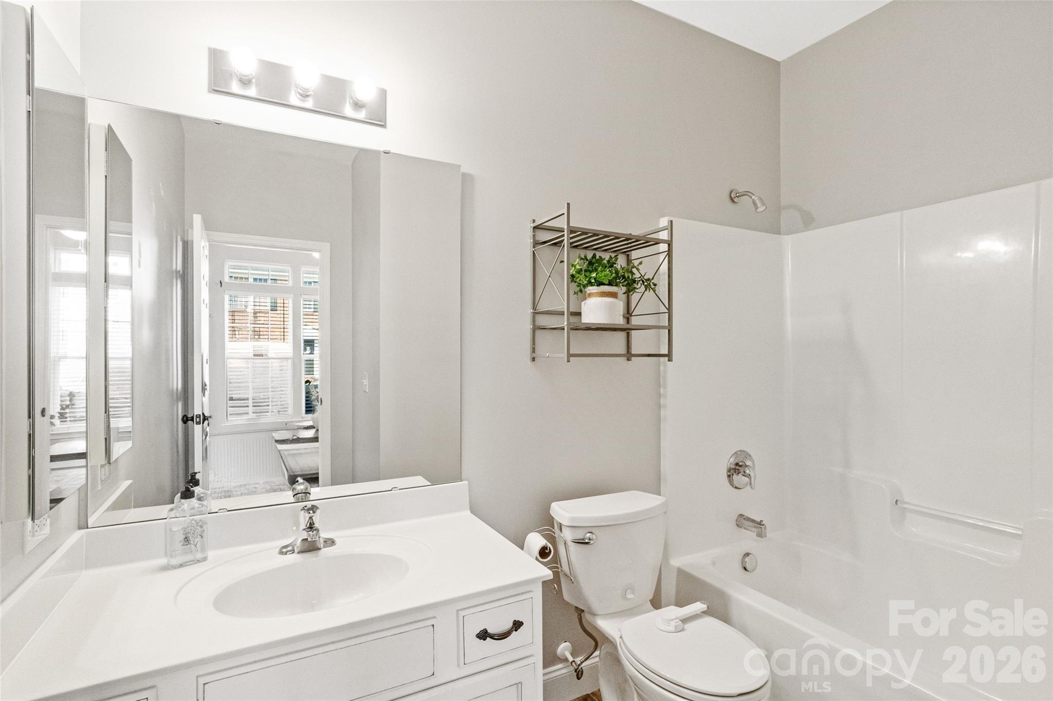 820 Dillard Road Property Photo 12
