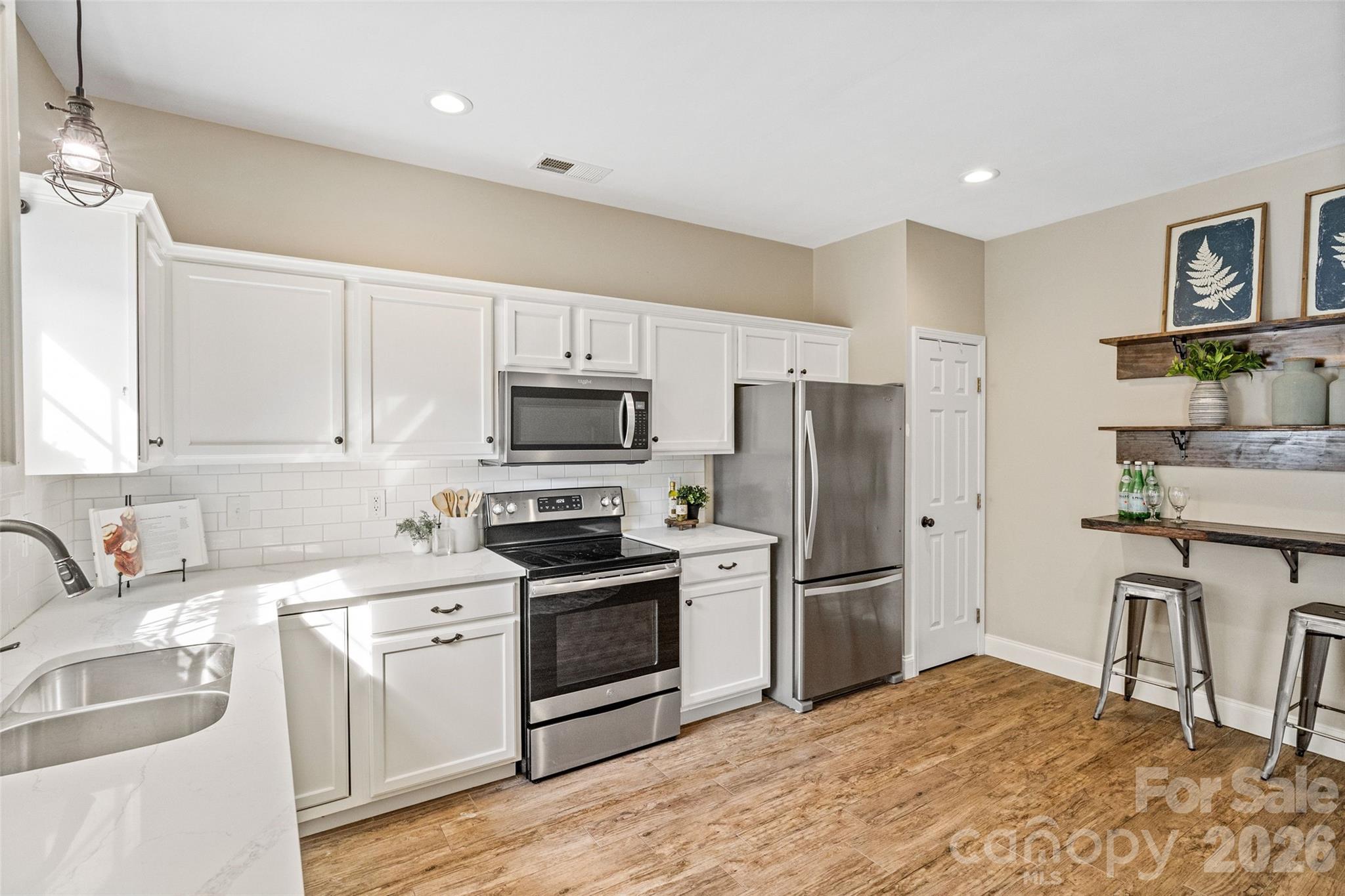 820 Dillard Road Property Photo 18