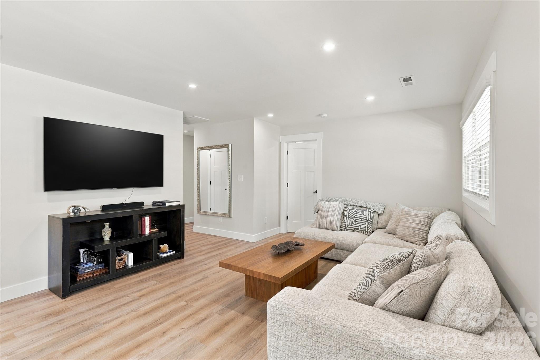 1208 Tarrington Avenue Property Photo 3