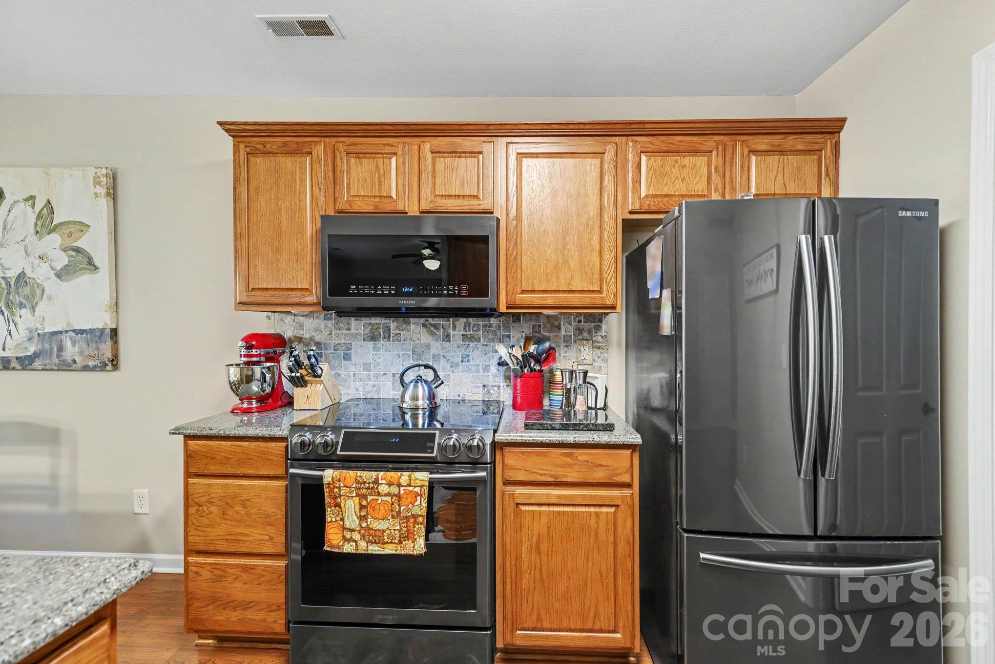 3817 Broadwater Court Property Photo 13