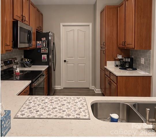 17215 Doe Valley Court Property Photo 4