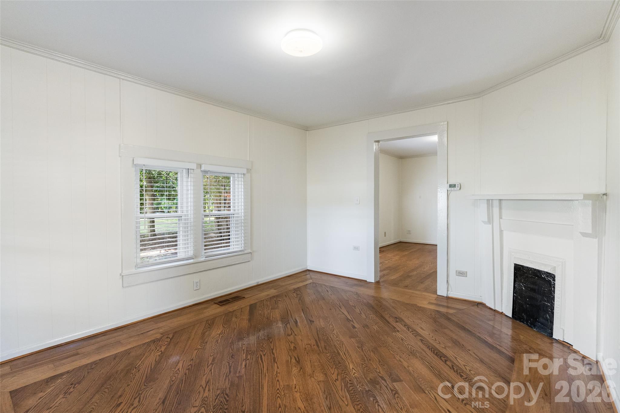 227 Lowry Street Property Photo 4
