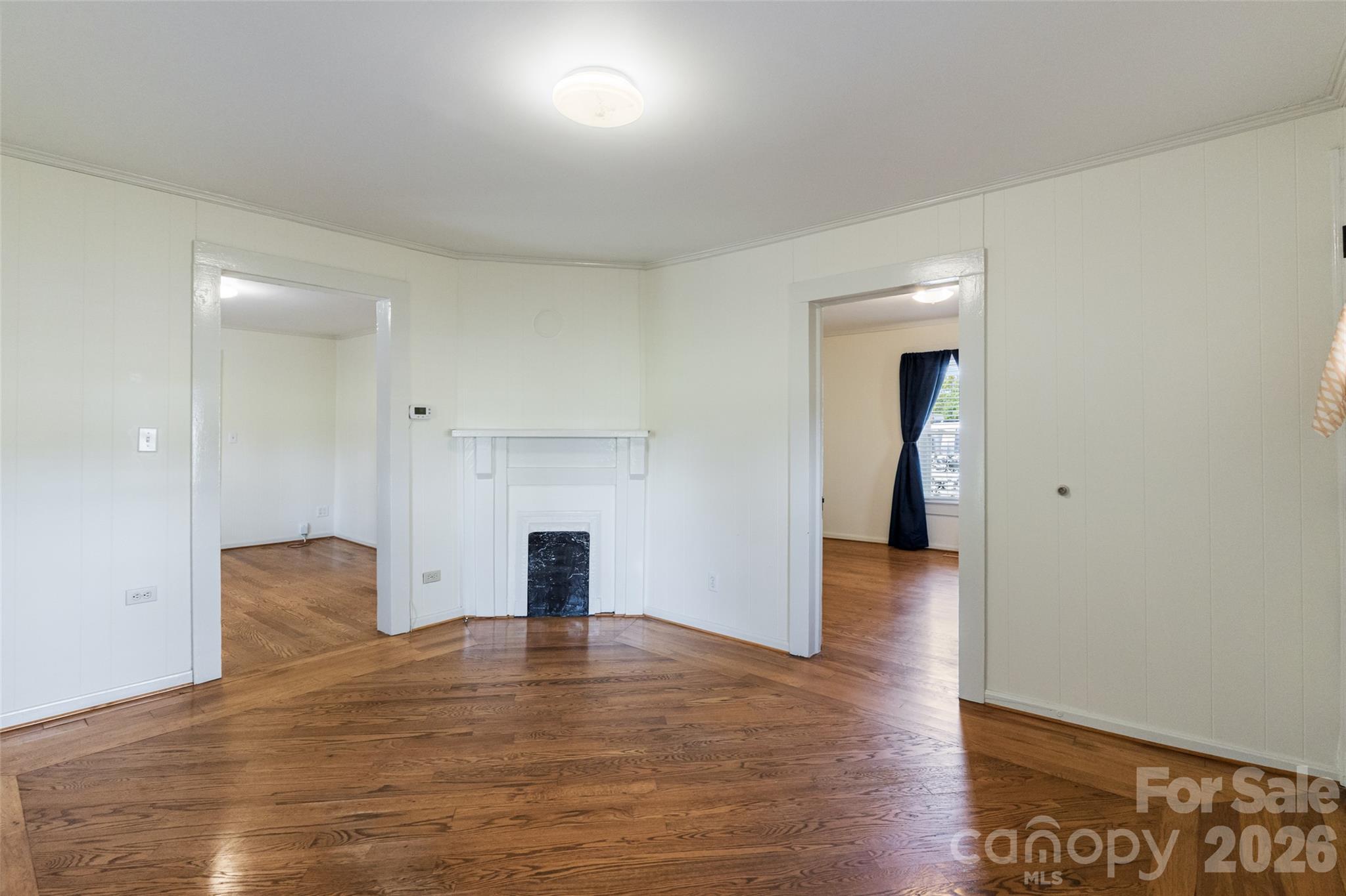 227 Lowry Street Property Photo 5