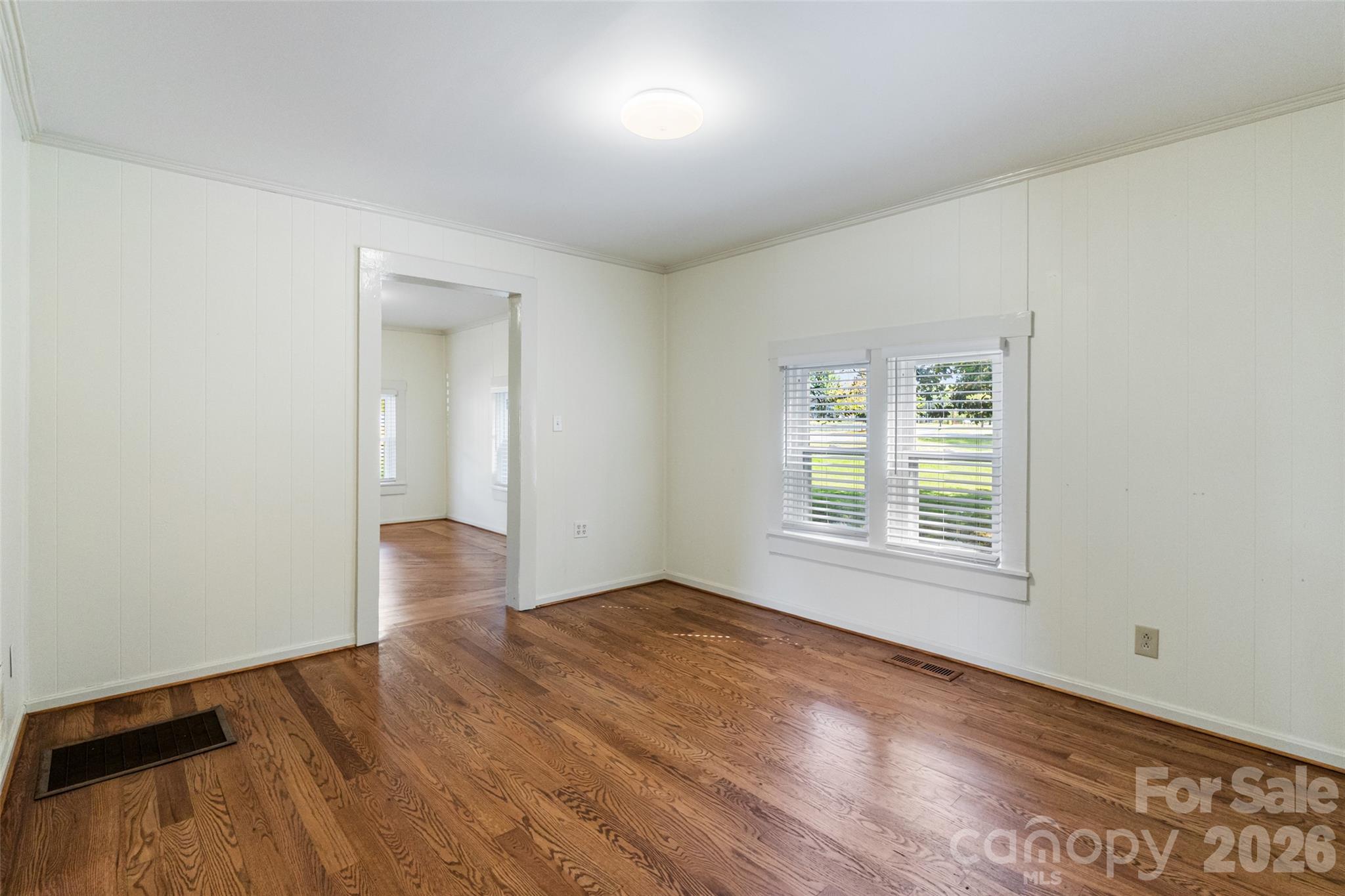 227 Lowry Street Property Photo 9
