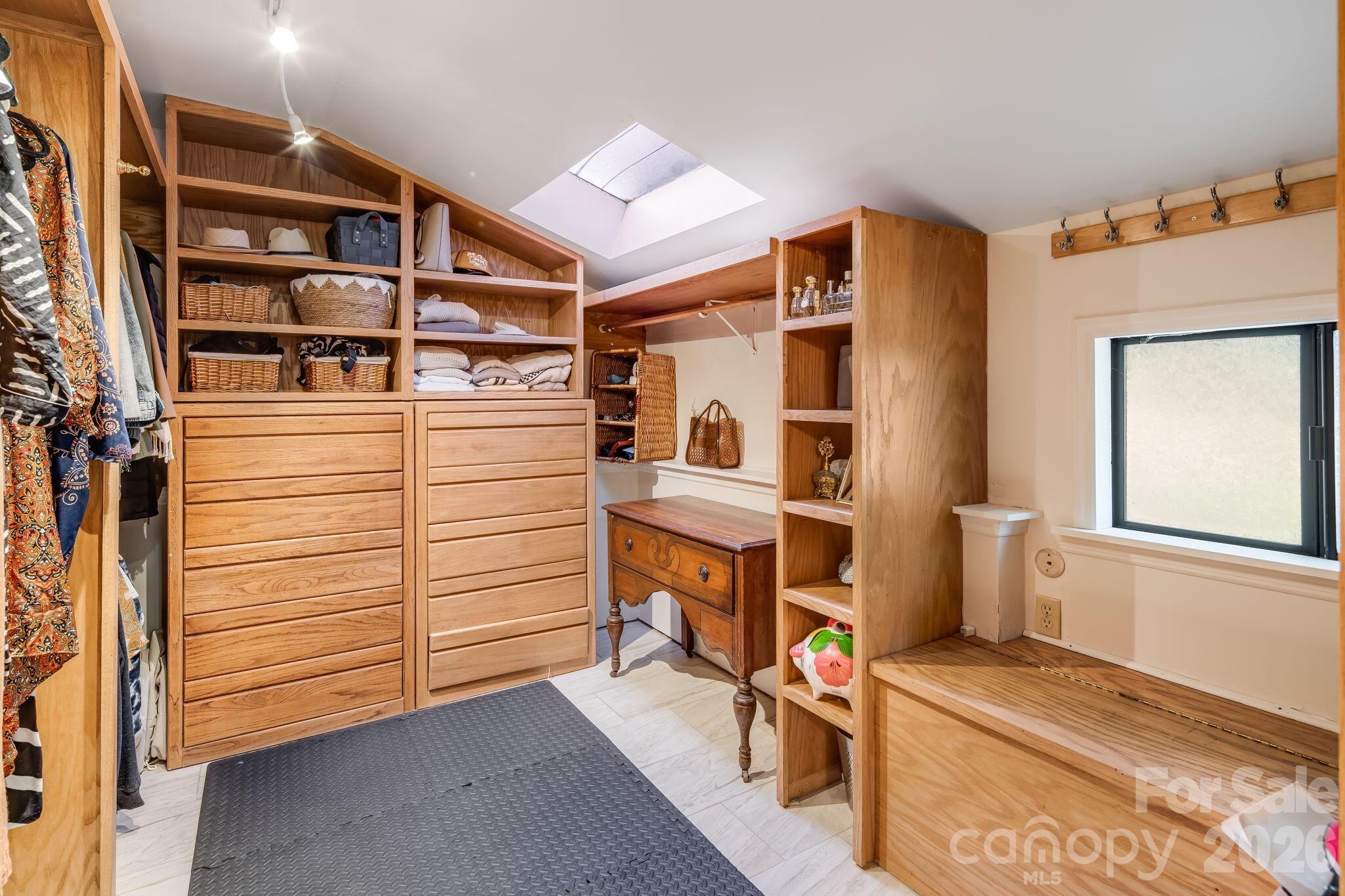 5 W Maple Drive Property Photo 10