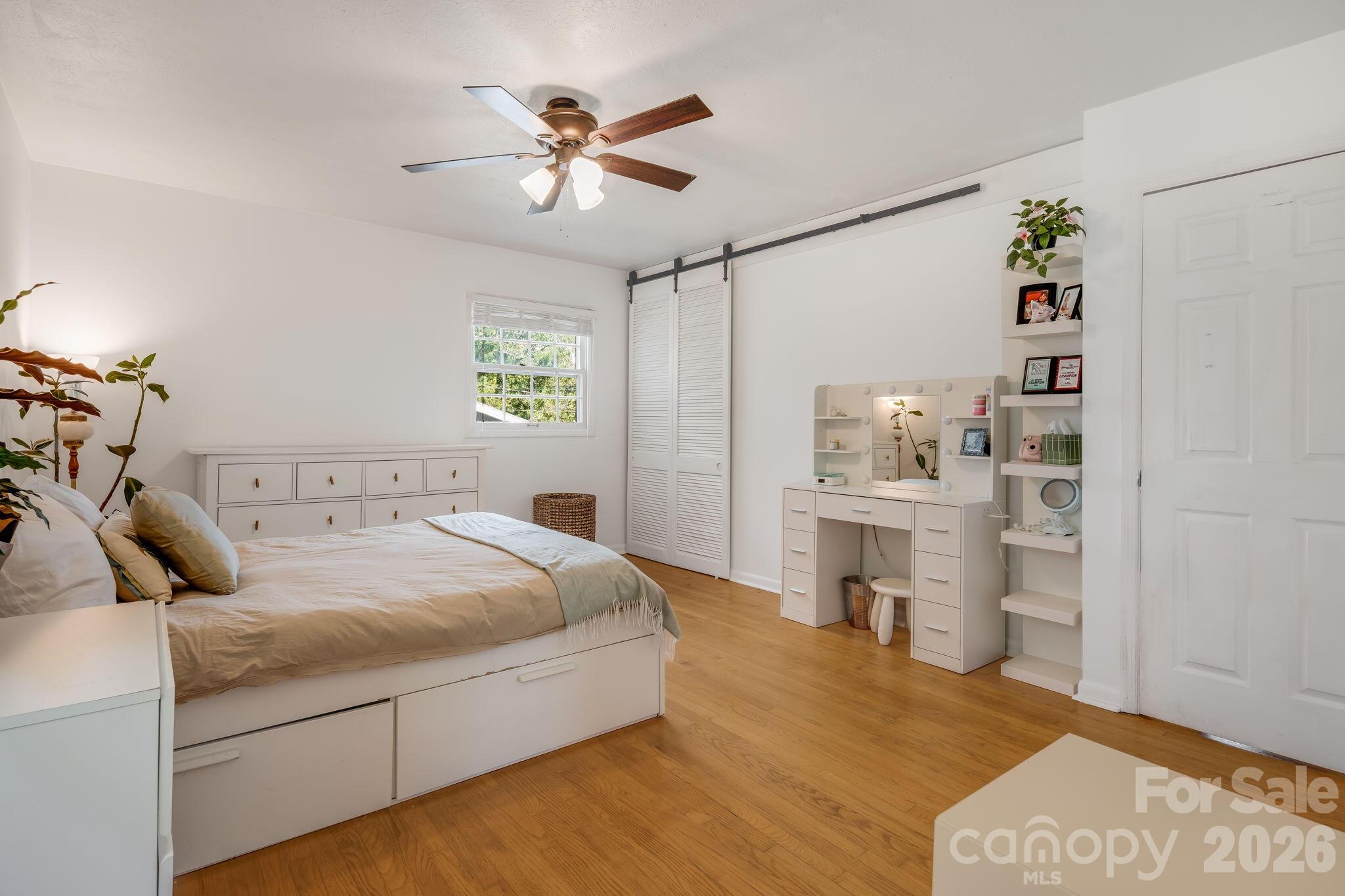 5 W Maple Drive Property Photo 12