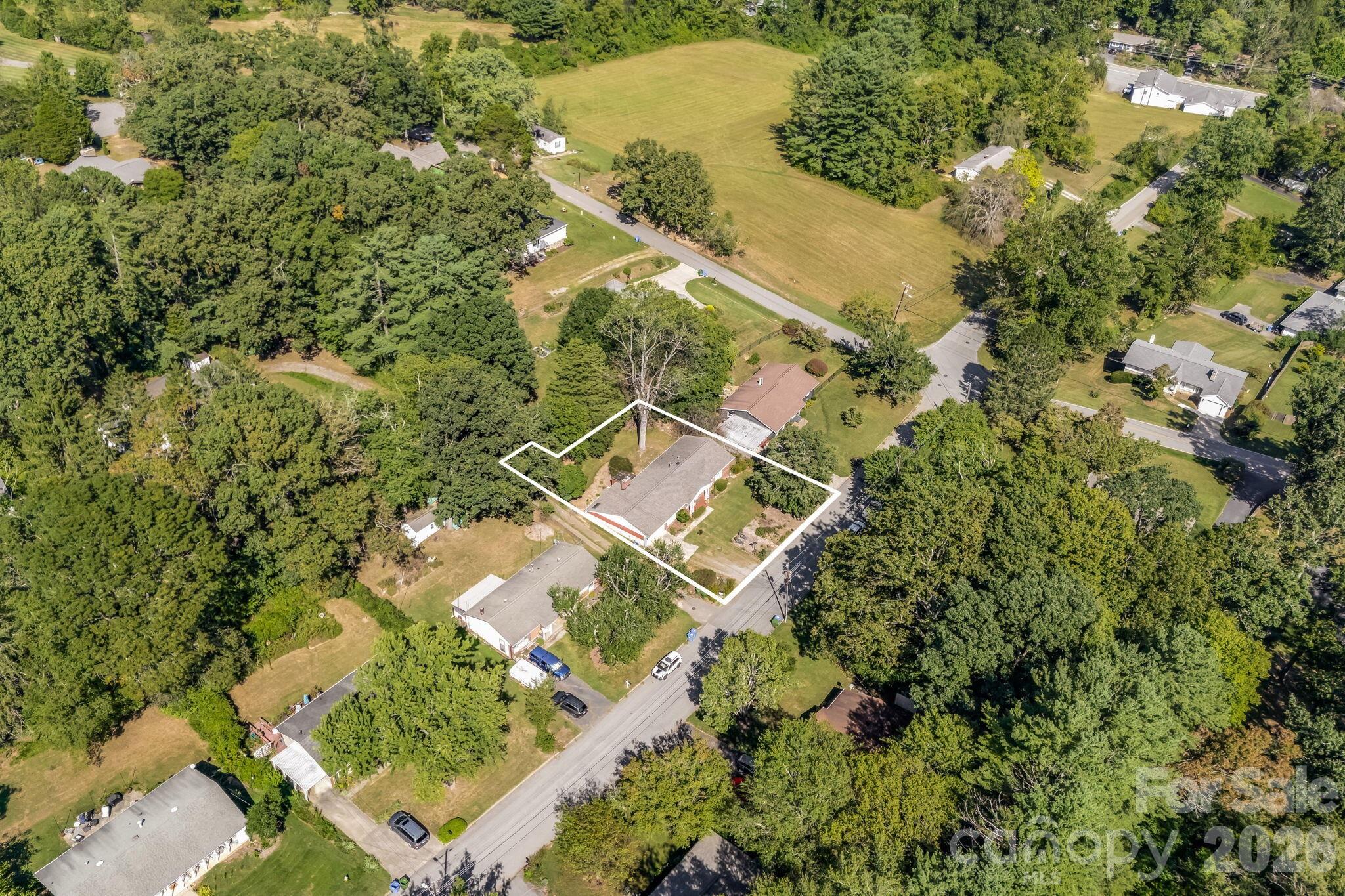 5 W Maple Drive Property Photo 21