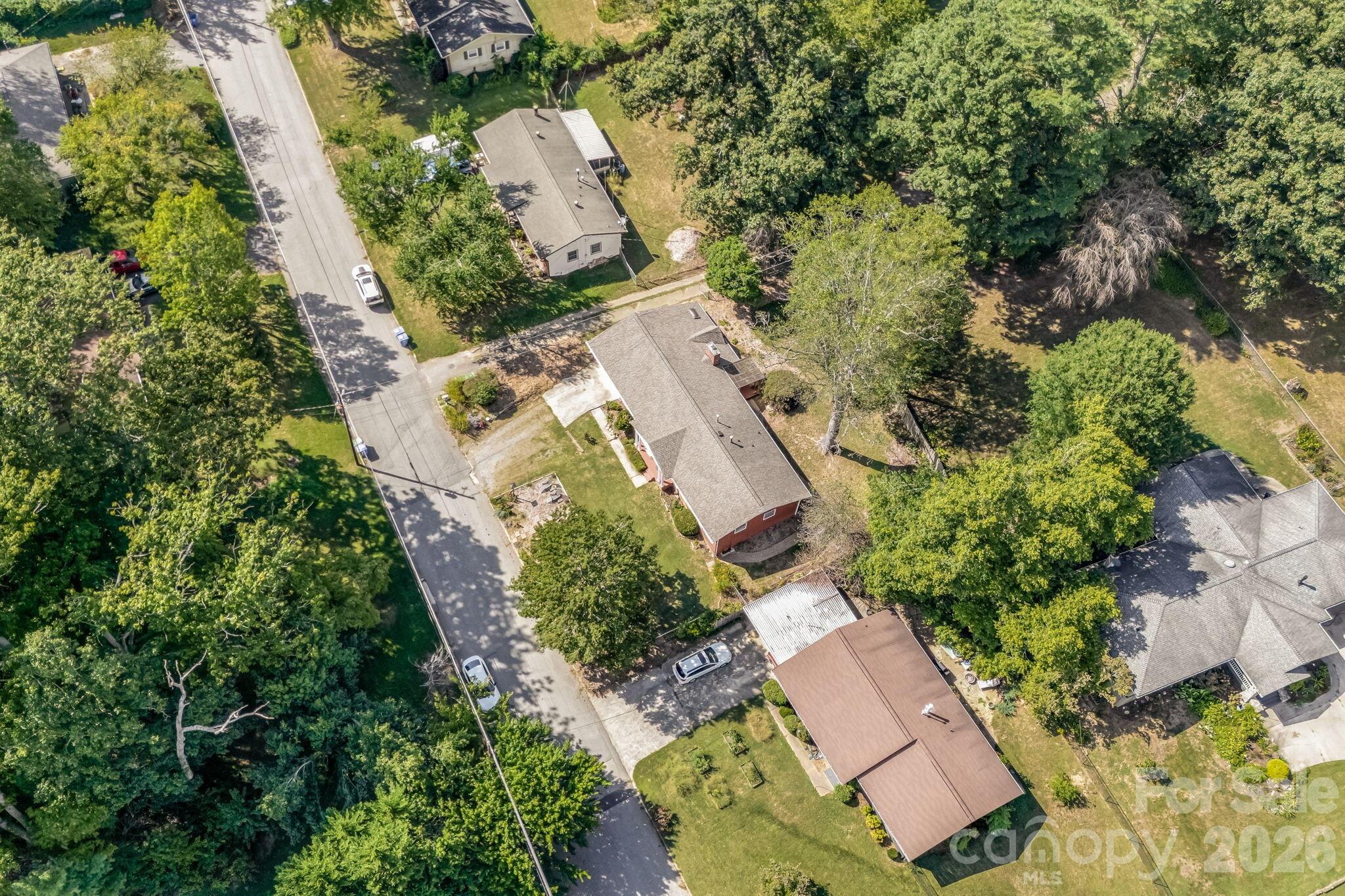 5 W Maple Drive Property Photo 23