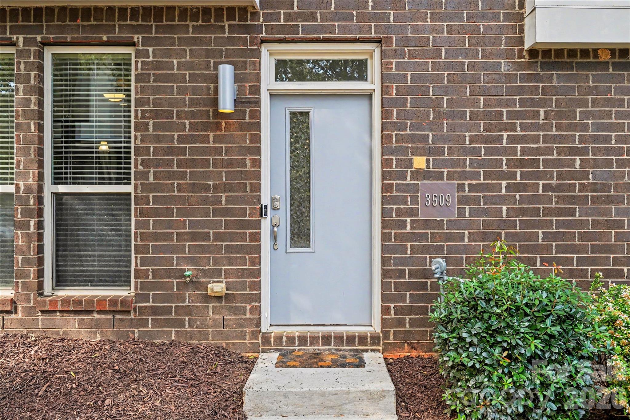 3509 Artists Way Property Photo 4