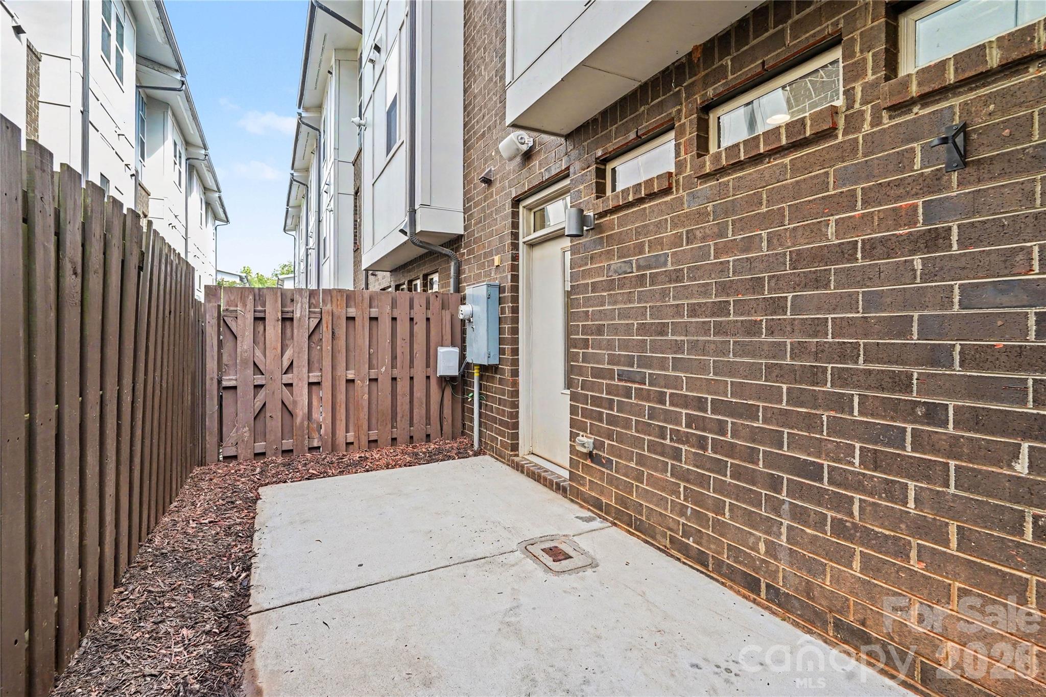 3509 Artists Way Property Photo 26