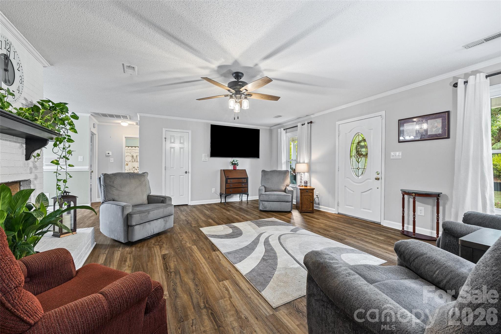 1416 Irene Street Property Photo 4