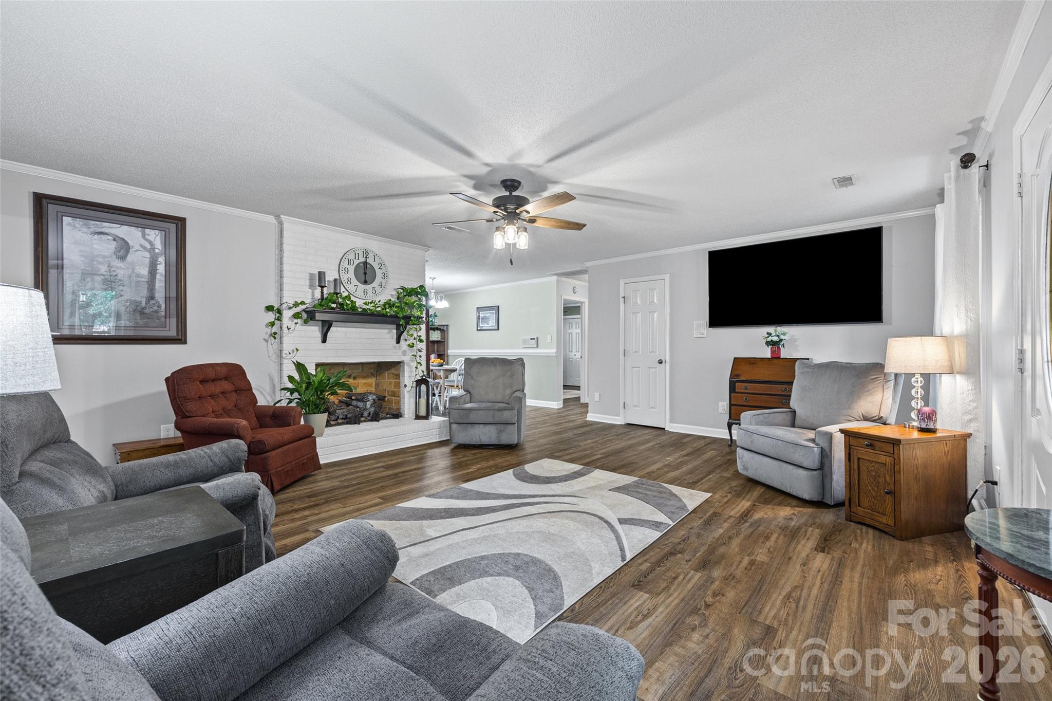 1416 Irene Street Property Photo 5