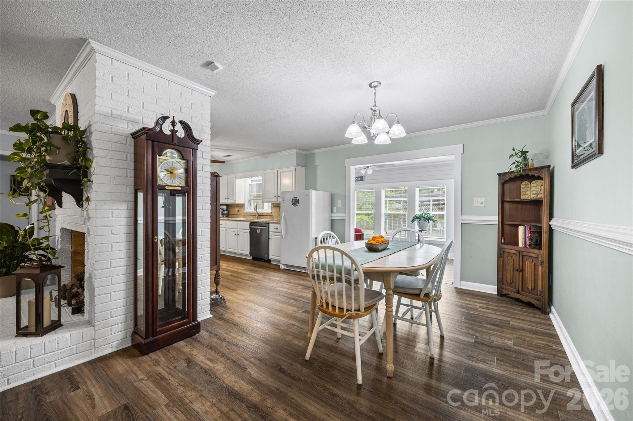 1416 Irene Street Property Photo 6