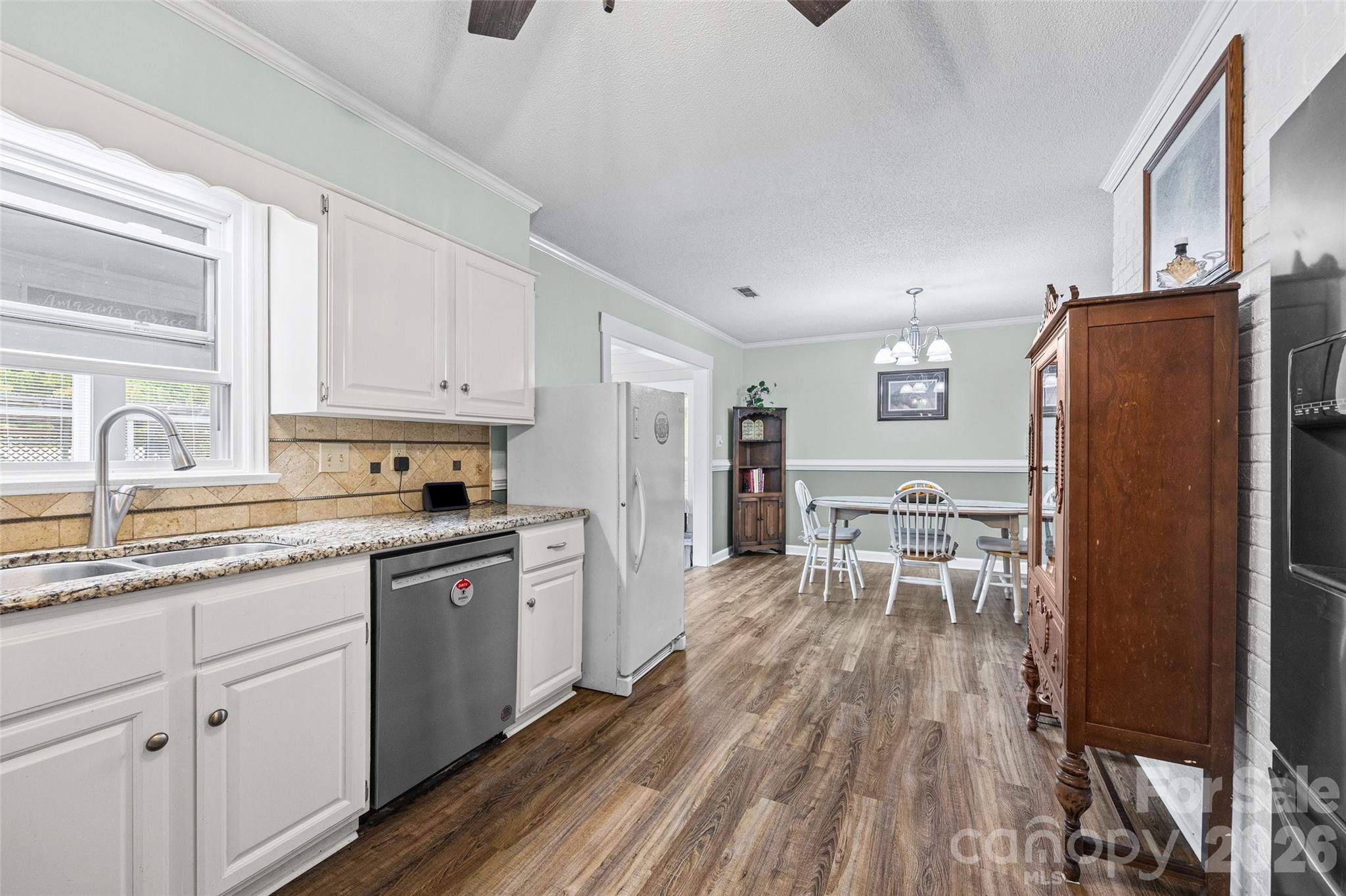 1416 Irene Street Property Photo 9