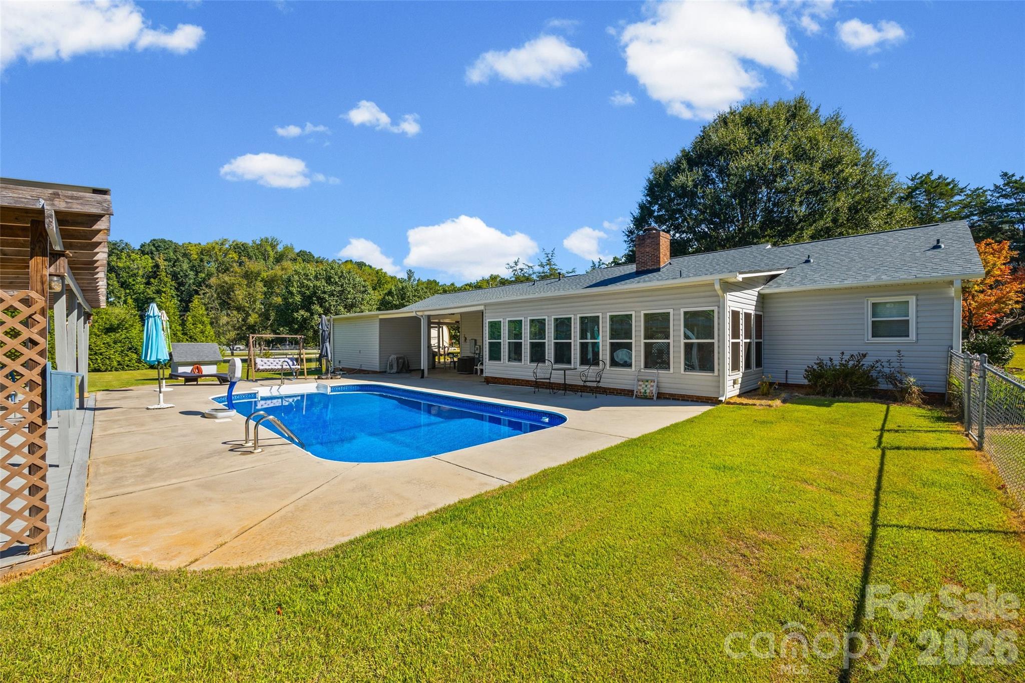 1416 Irene Street Property Photo 26