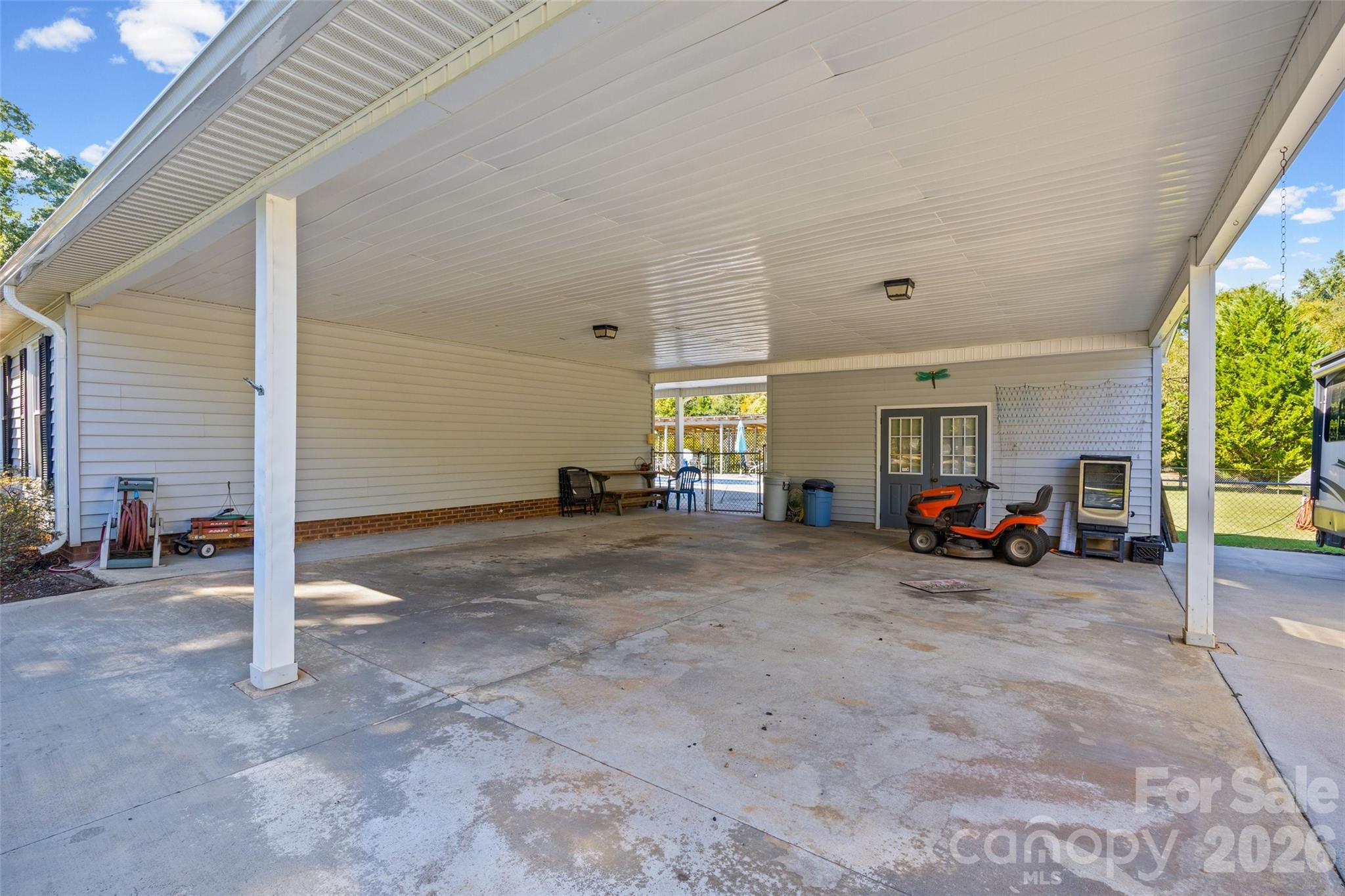 1416 Irene Street Property Photo 28