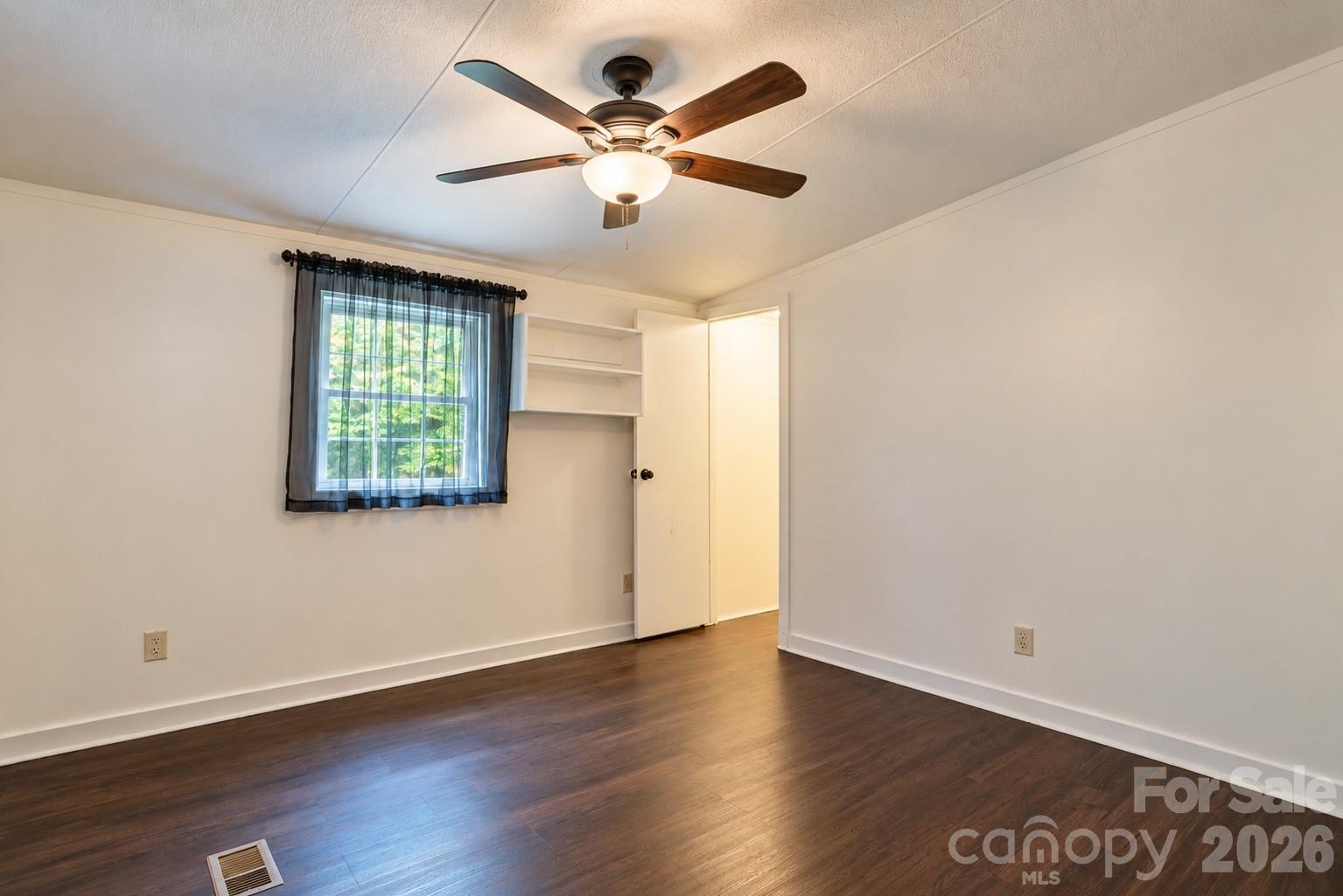 91 Walnut Drive Property Photo 14