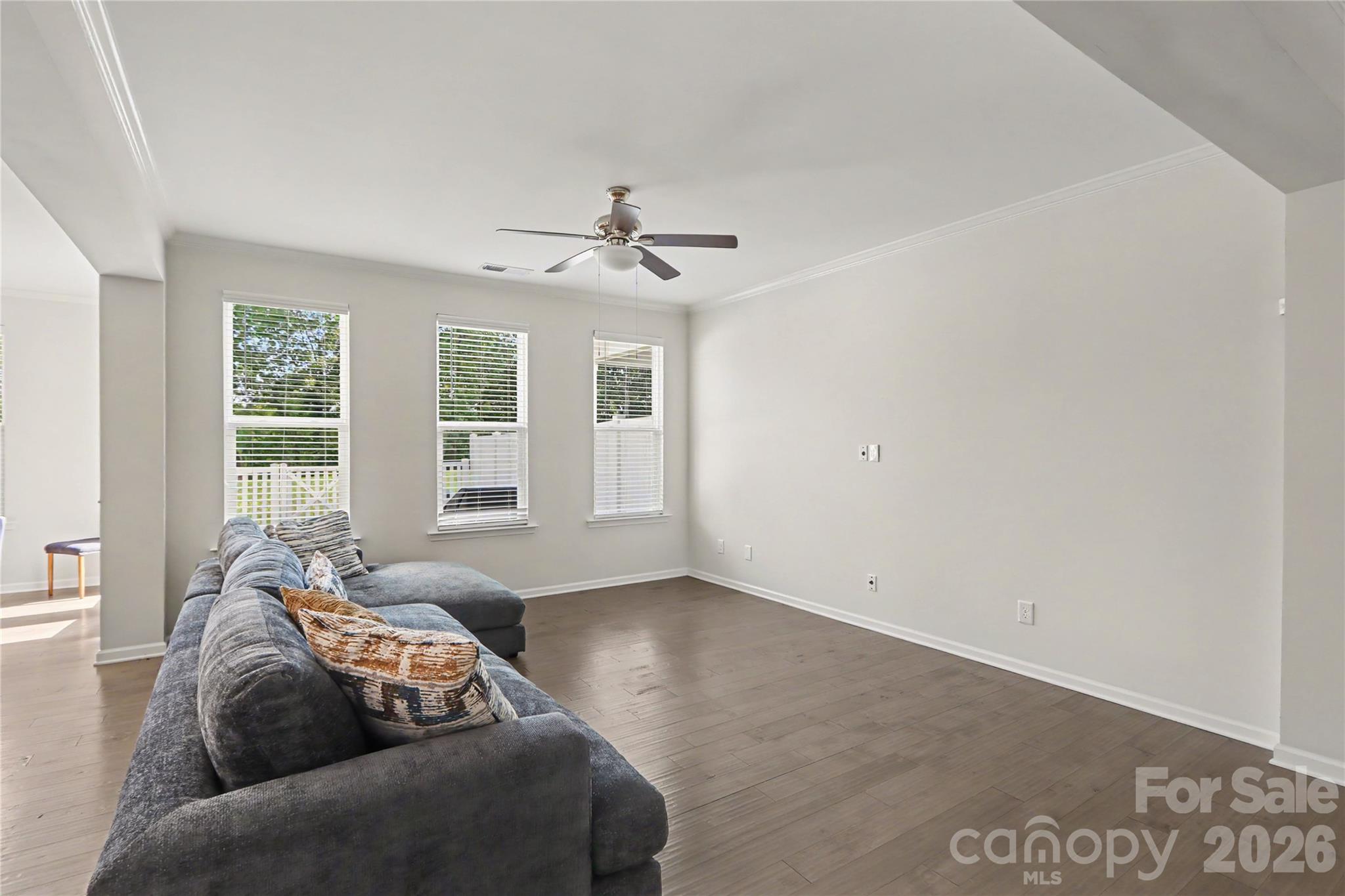 809 River Park Road Property Photo 6
