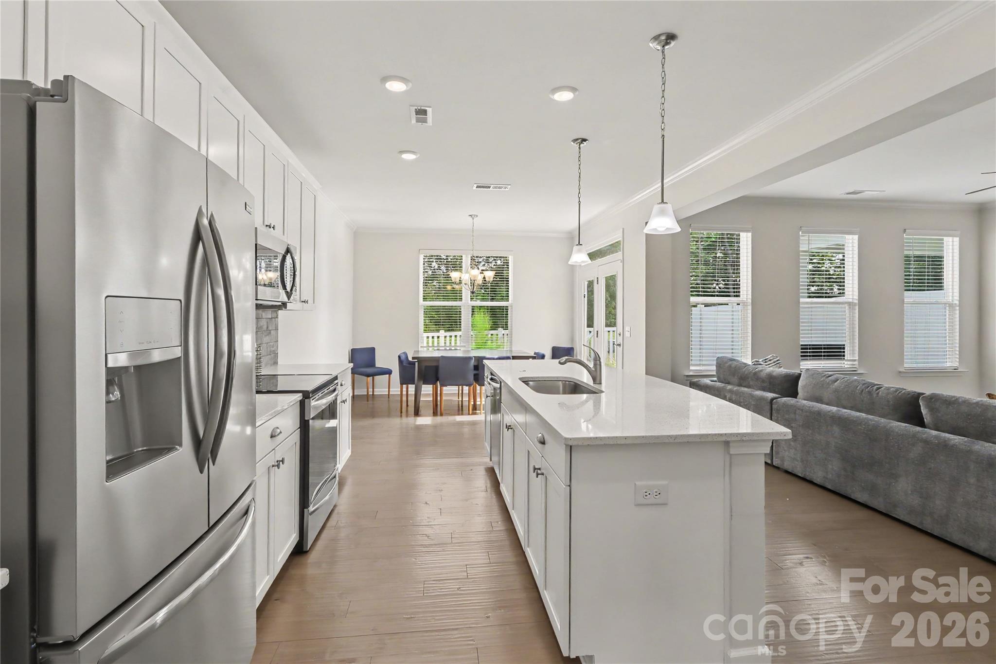 809 River Park Road Property Photo 10