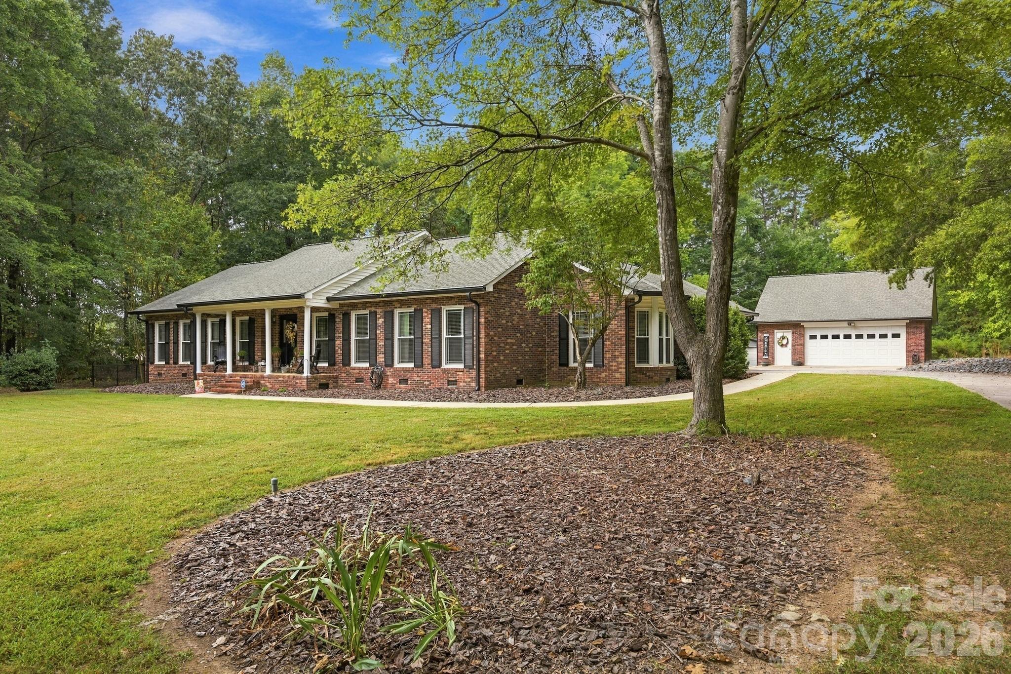 1734 Bellamy Circle Property Photo 2