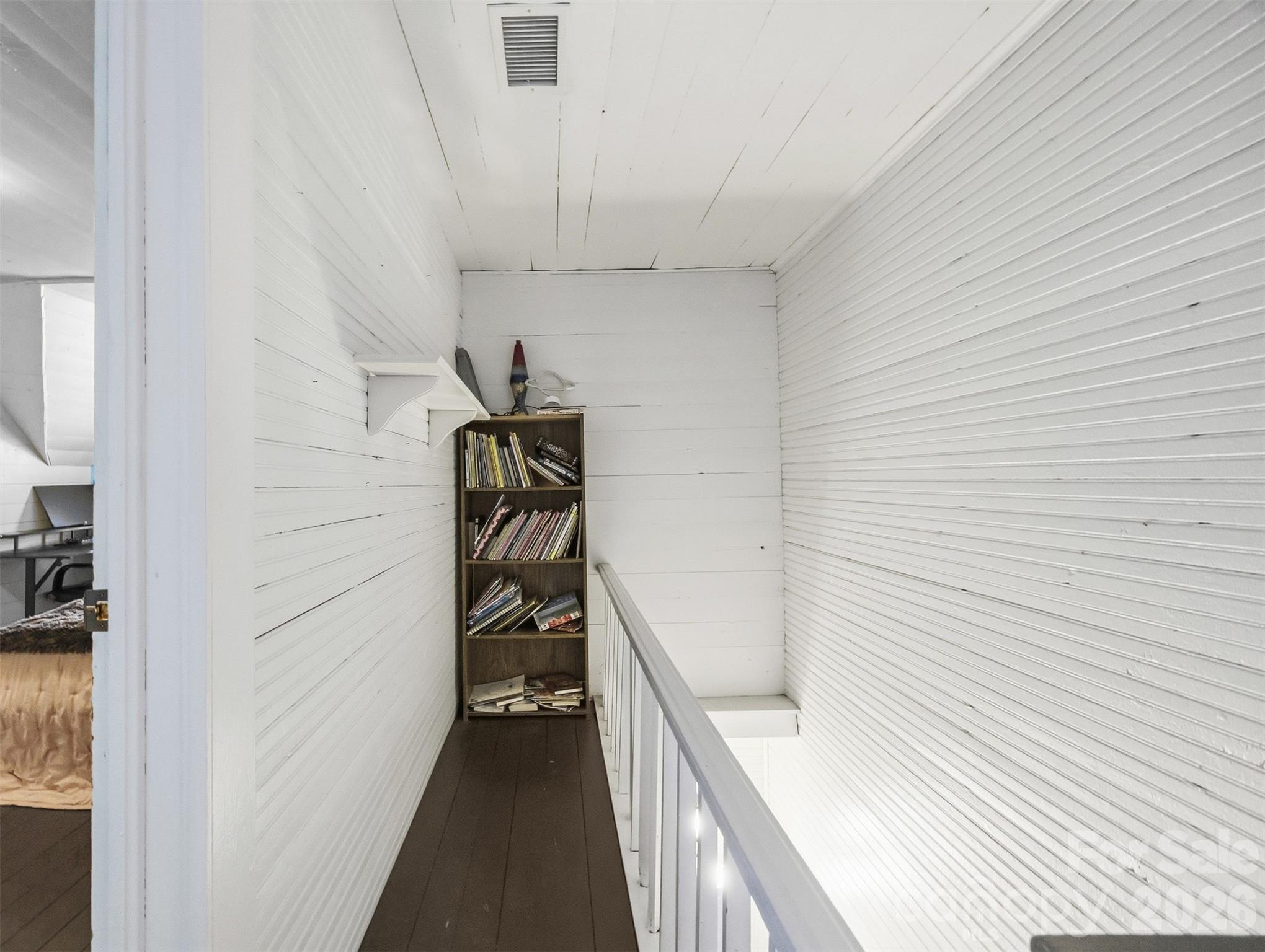 322 E Main Street Property Photo 15