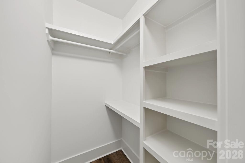 726 Carr Street Property Photo 12