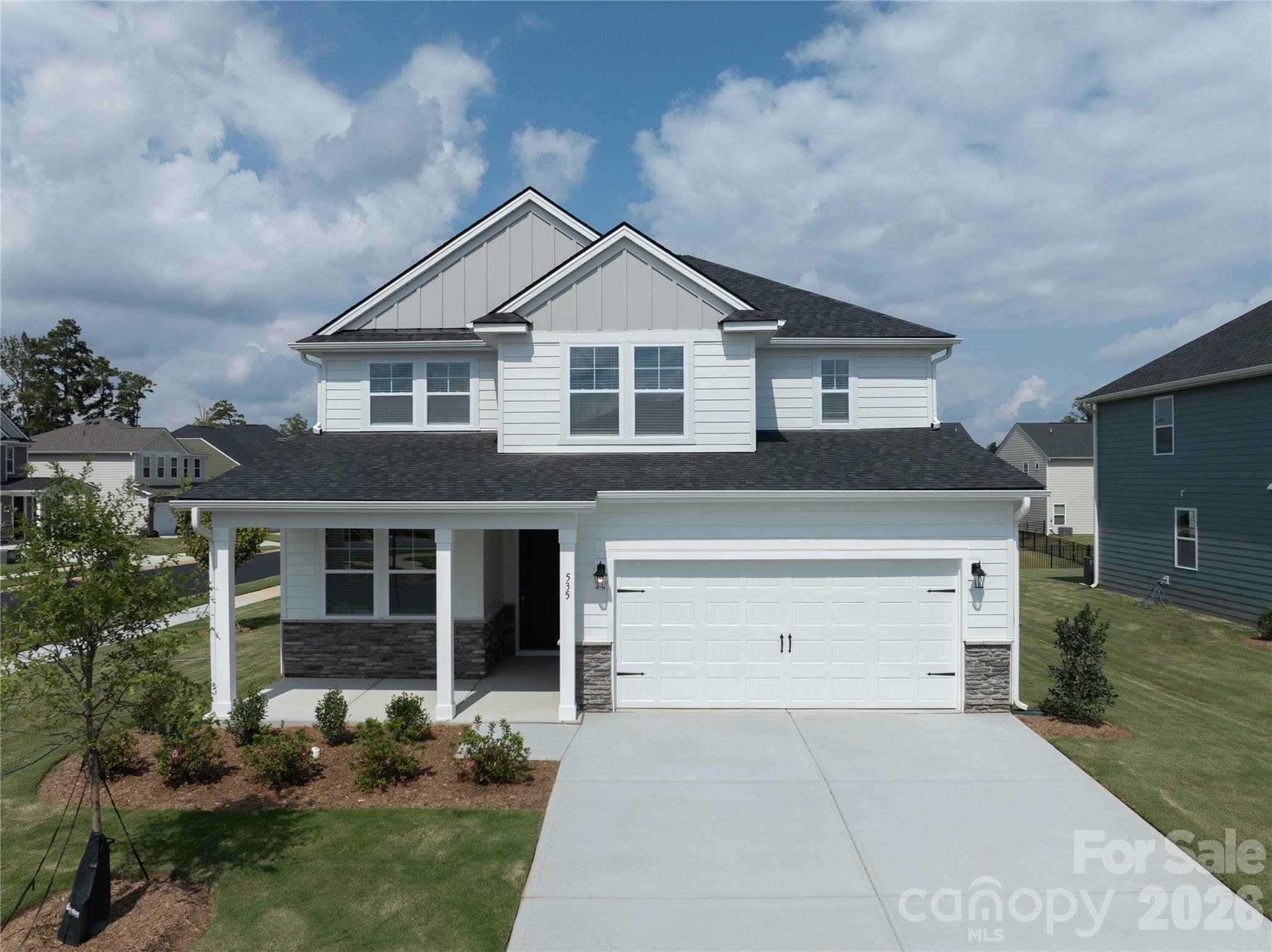 535 Larragan Drive Property Photo 1