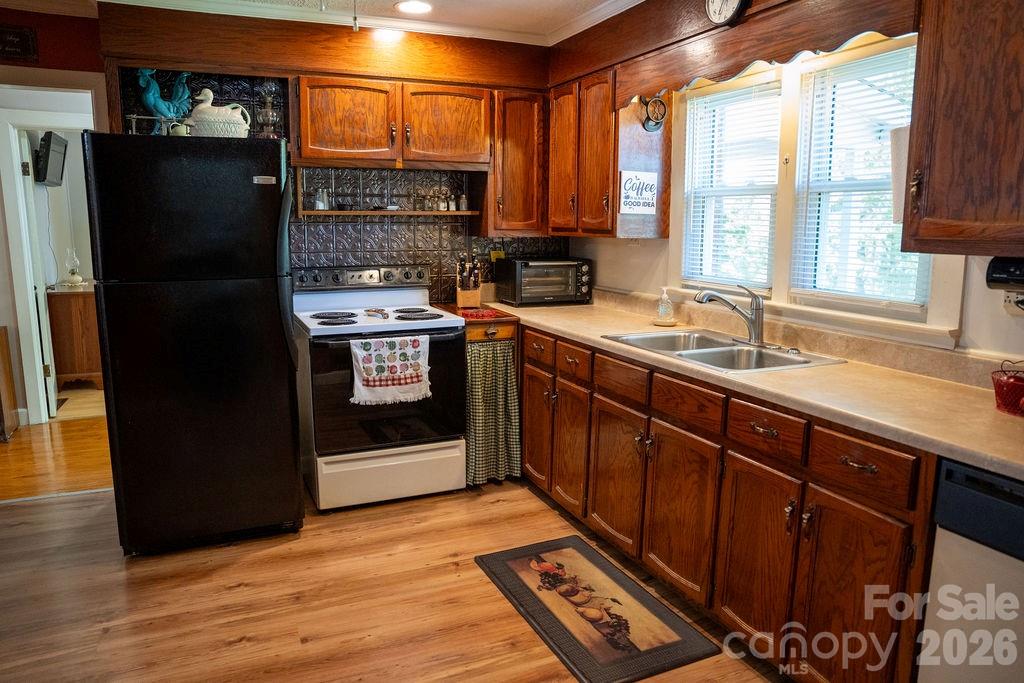709 Berry Place Property Photo 9