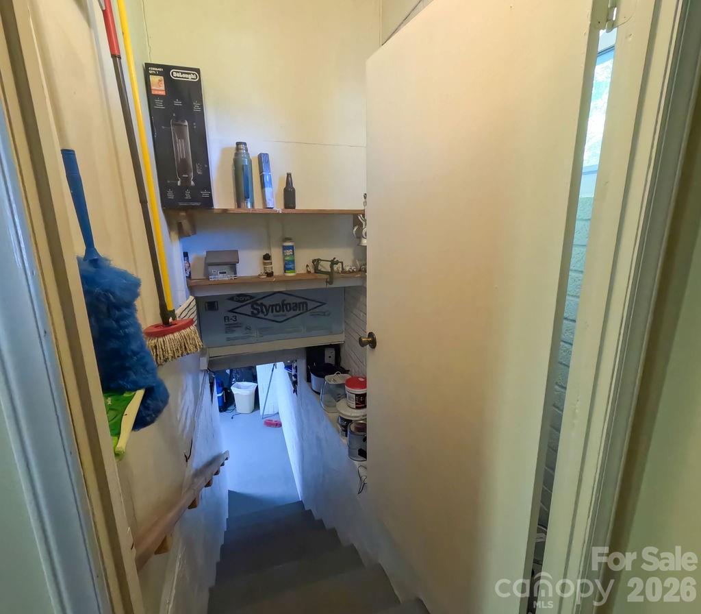 709 Berry Place Property Photo 17