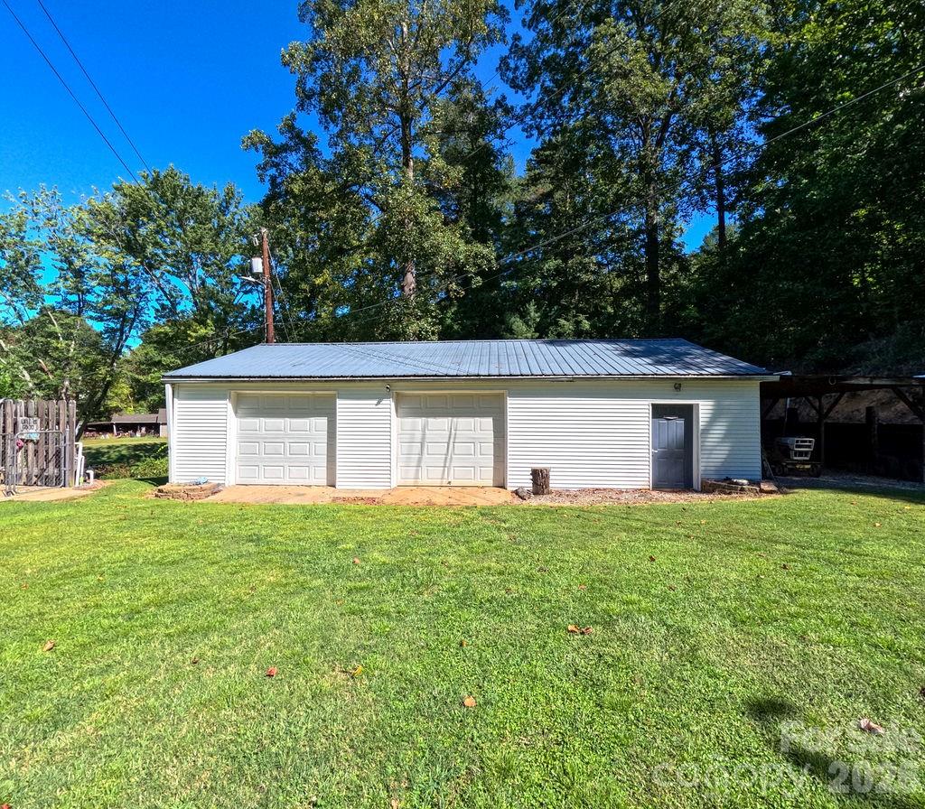 709 Berry Place Property Photo 20