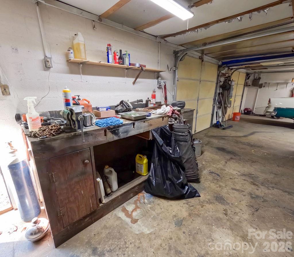 709 Berry Place Property Photo 24