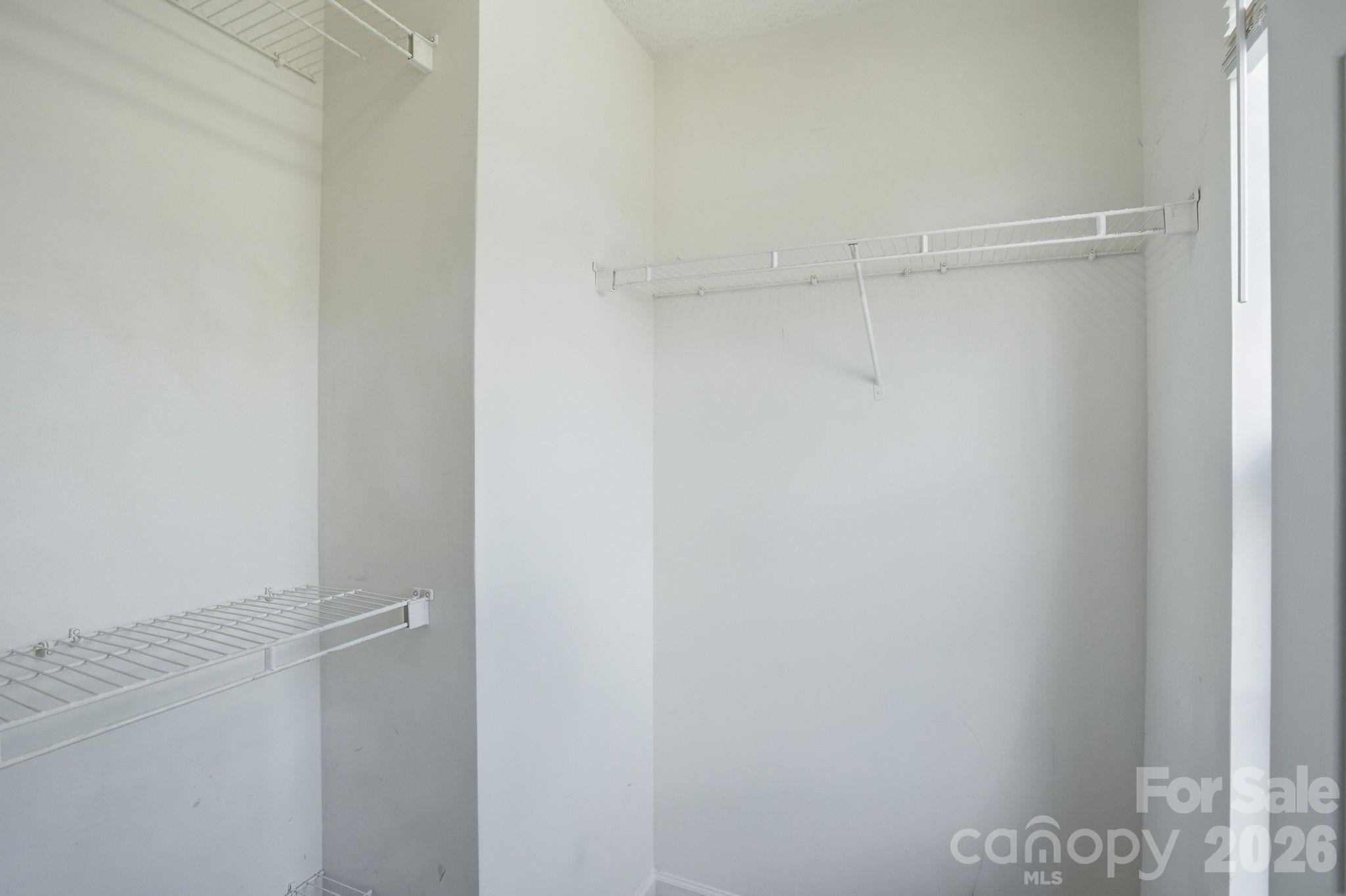 802 Almora Drive Property Photo 14