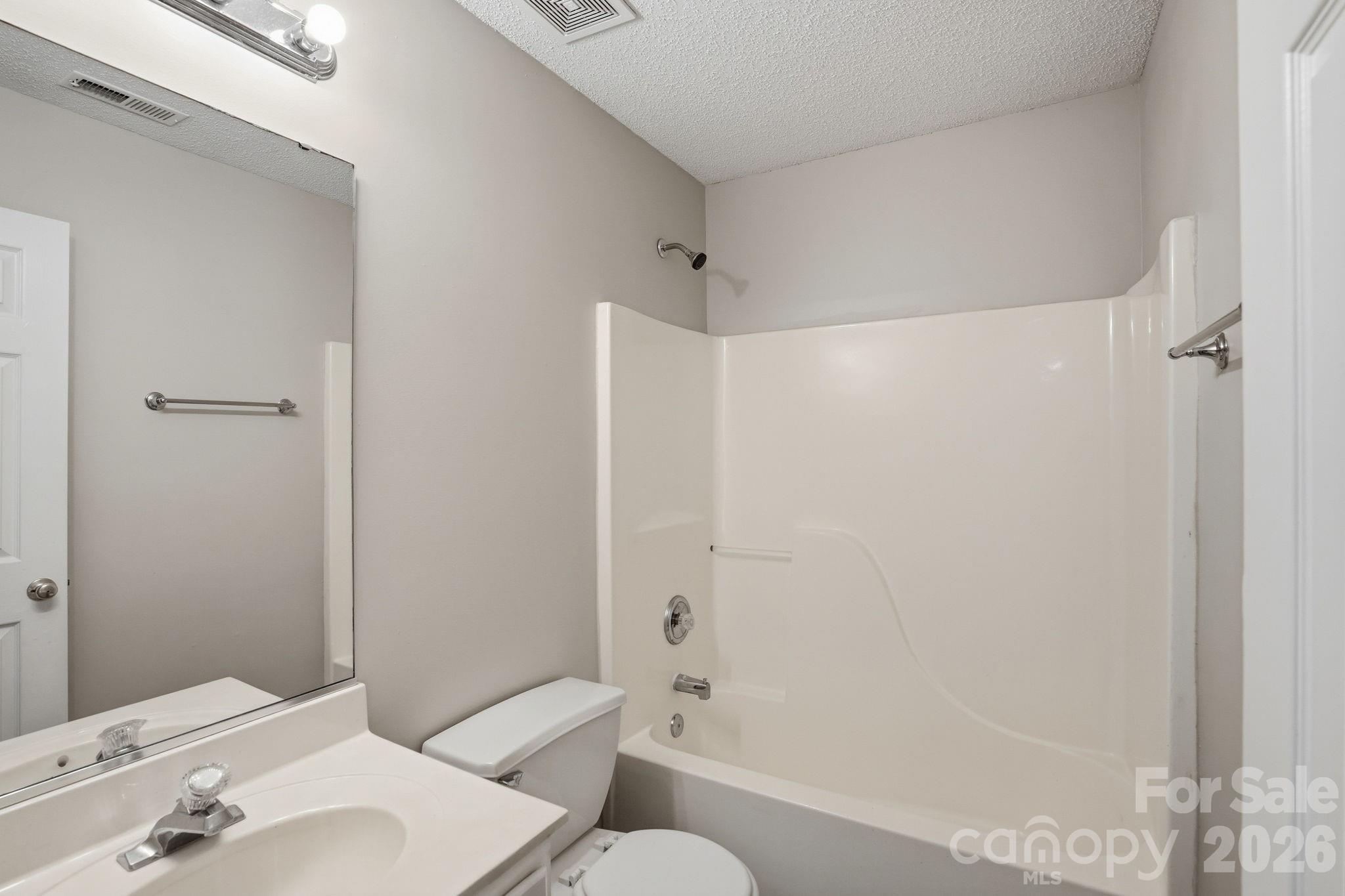 802 Almora Drive Property Photo 17